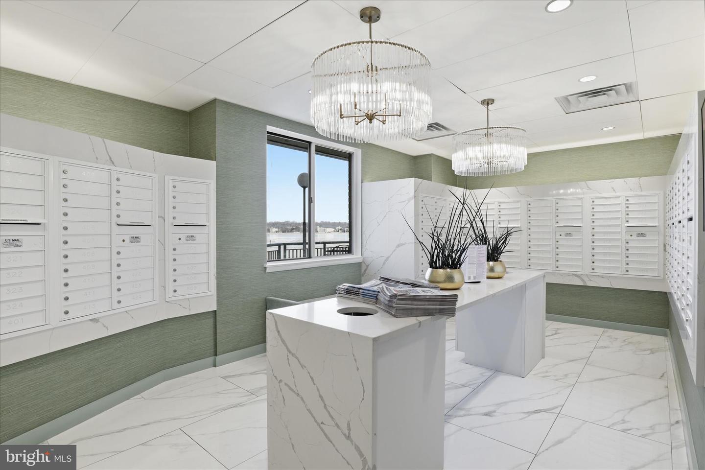 501 SLATERS LN #102, ALEXANDRIA, Virginia 22314, 1 Bedroom Bedrooms, ,1 BathroomBathrooms,Residential,For sale,501 SLATERS LN #102,VAAX2053568 MLS # VAAX2053568