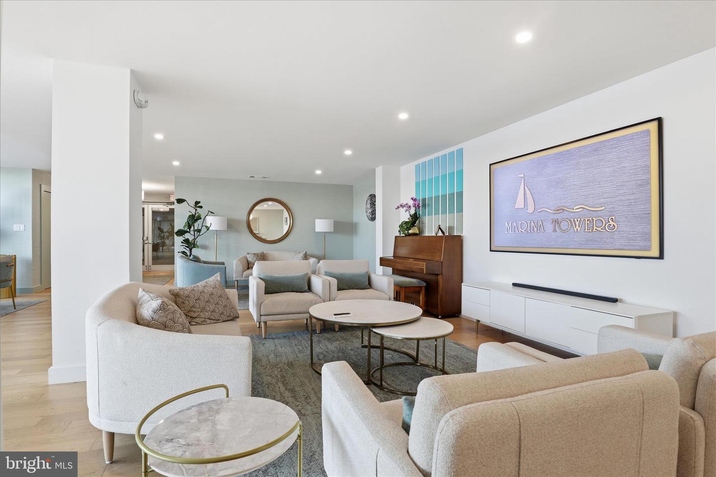 501 SLATERS LN #102, ALEXANDRIA, Virginia 22314, 1 Bedroom Bedrooms, ,1 BathroomBathrooms,Residential,For sale,501 SLATERS LN #102,VAAX2053568 MLS # VAAX2053568