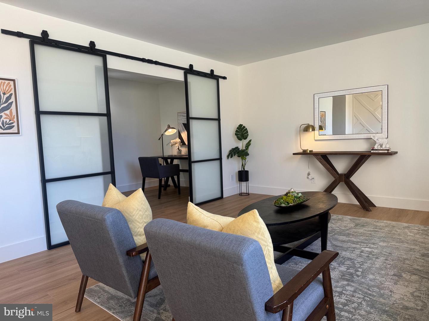 501 SLATERS LN #102, ALEXANDRIA, Virginia 22314, 1 Bedroom Bedrooms, ,1 BathroomBathrooms,Residential,For sale,501 SLATERS LN #102,VAAX2053568 MLS # VAAX2053568