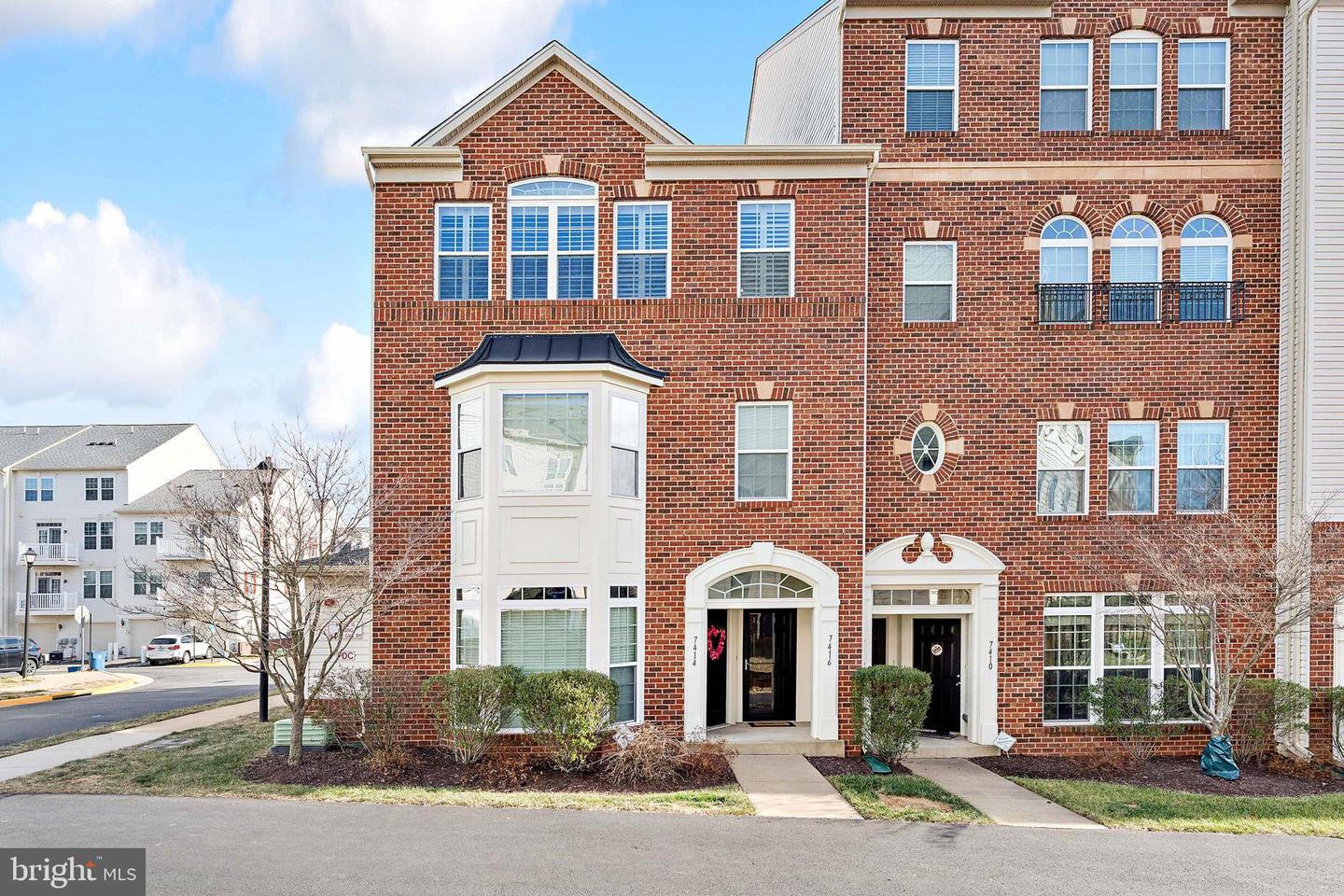 7416 BRUNSON CIR, GAINESVILLE, Virginia 20155, 2 Bedrooms Bedrooms, ,2 BathroomsBathrooms,Residential,For sale,7416 BRUNSON CIR,VAPW2111398 MLS # VAPW2111398