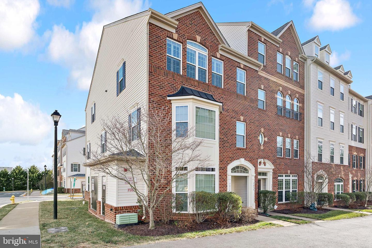 7416 BRUNSON CIR, GAINESVILLE, Virginia 20155, 2 Bedrooms Bedrooms, ,2 BathroomsBathrooms,Residential,For sale,7416 BRUNSON CIR,VAPW2111398 MLS # VAPW2111398