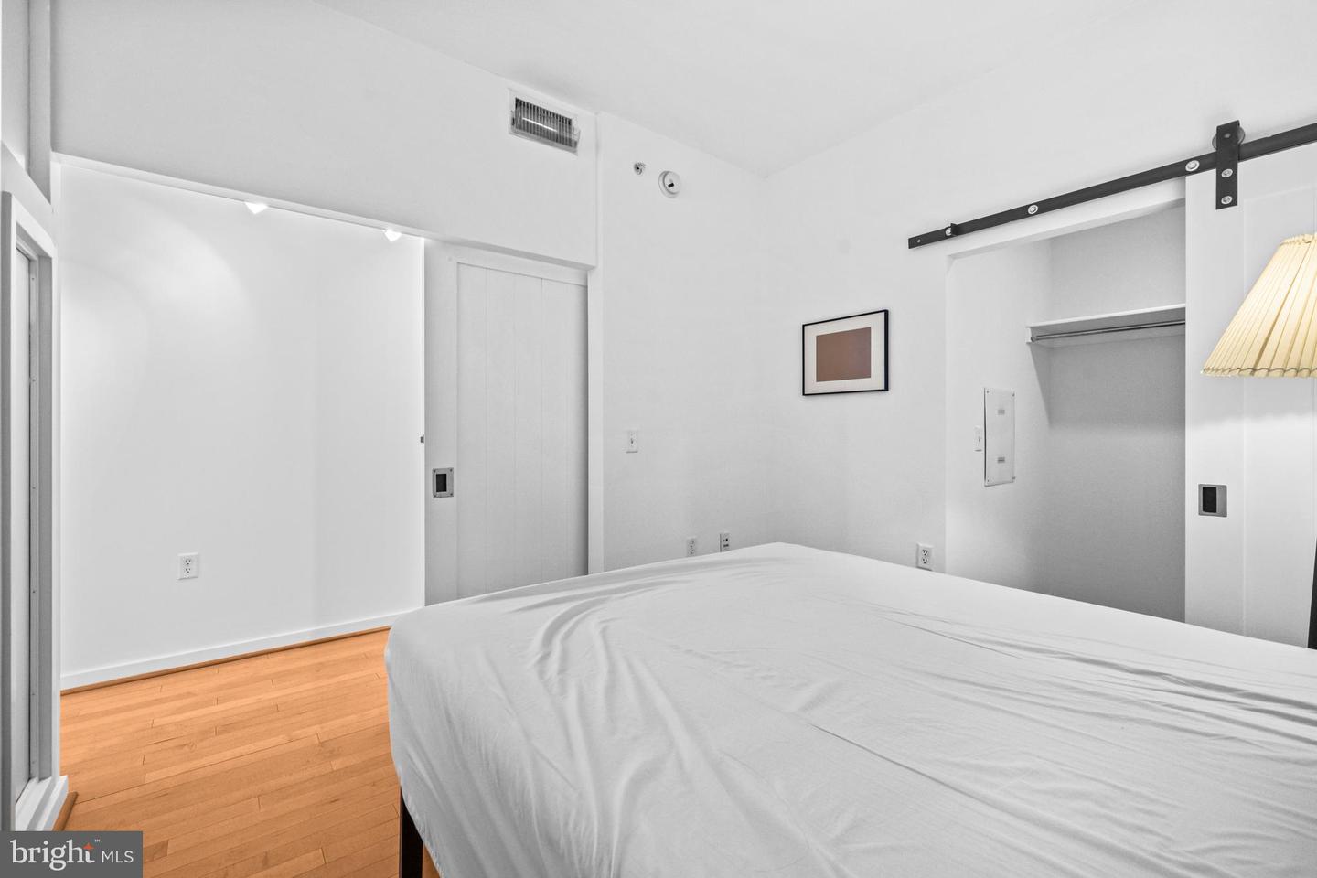 437 NEW YORK AVE NW #206, WASHINGTON, District Of Columbia 20001, 1 Bedroom Bedrooms, ,1 BathroomBathrooms,Residential,For sale,437 NEW YORK AVE NW #206,DCDC2243582 MLS # DCDC2243582