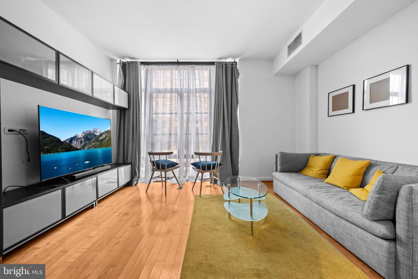 437 NEW YORK AVE NW #206, WASHINGTON, District Of Columbia 20001, 1 Bedroom Bedrooms, ,1 BathroomBathrooms,Residential,For sale,437 NEW YORK AVE NW #206,DCDC2243582 MLS # DCDC2243582