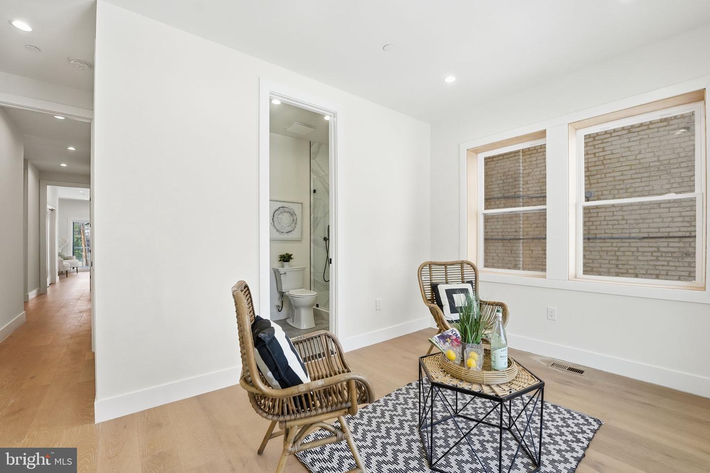 3916 8TH ST NW #B, WASHINGTON, District Of Columbia 20011, 3 Bedrooms Bedrooms, ,3 BathroomsBathrooms,Residential,For sale,3916 8TH ST NW #B,DCDC2243364 MLS # DCDC2243364