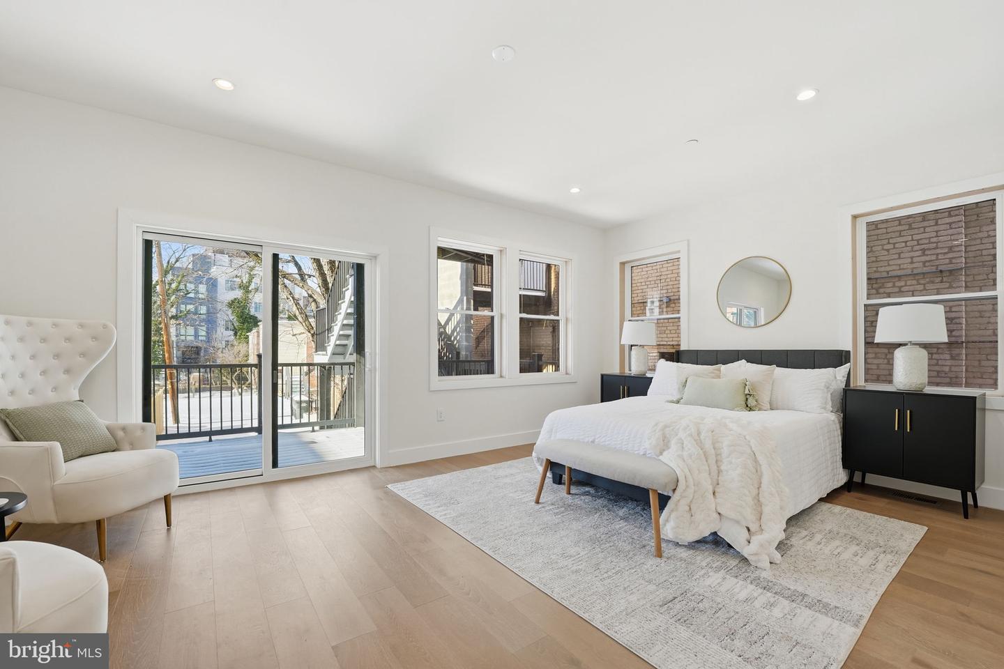 3916 8TH ST NW #B, WASHINGTON, District Of Columbia 20011, 3 Bedrooms Bedrooms, ,3 BathroomsBathrooms,Residential,For sale,3916 8TH ST NW #B,DCDC2243364 MLS # DCDC2243364