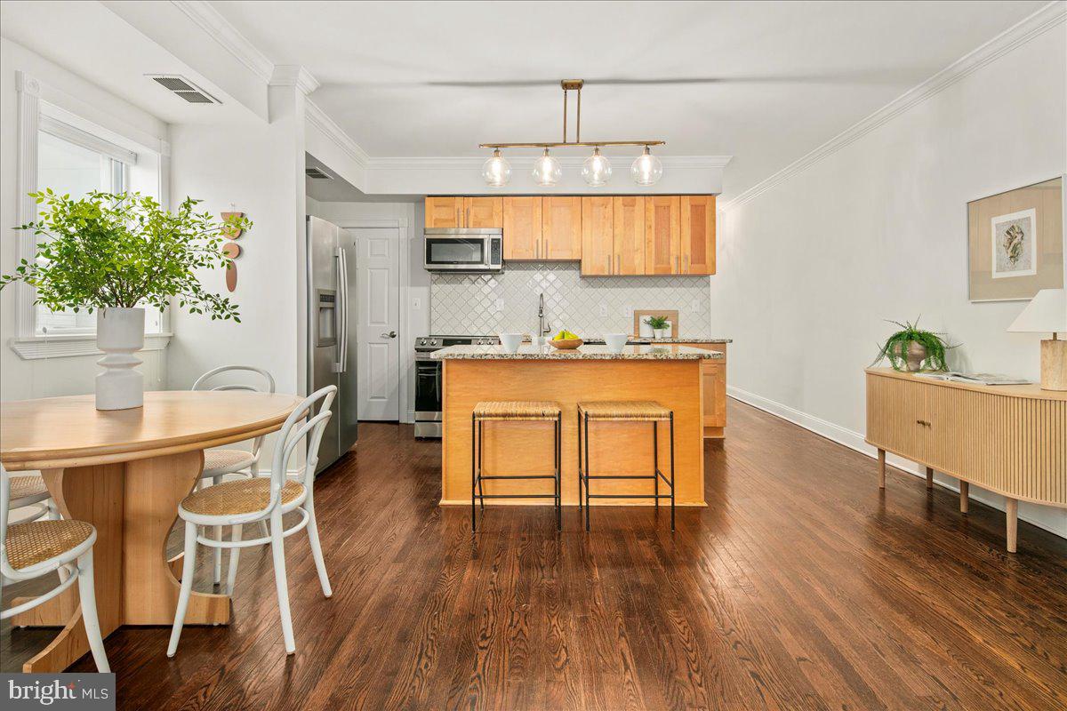 14 O ST NW #14-B, WASHINGTON, District Of Columbia 20001, 2 Bedrooms Bedrooms, ,2 BathroomsBathrooms,Residential,For sale,14 O ST NW #14-B,DCDC2243382 MLS # DCDC2243382