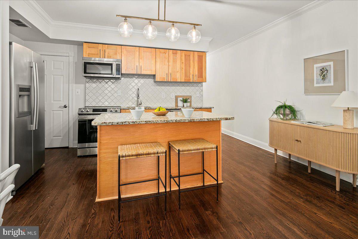 14 O ST NW #14-B, WASHINGTON, District Of Columbia 20001, 2 Bedrooms Bedrooms, ,2 BathroomsBathrooms,Residential,For sale,14 O ST NW #14-B,DCDC2243382 MLS # DCDC2243382