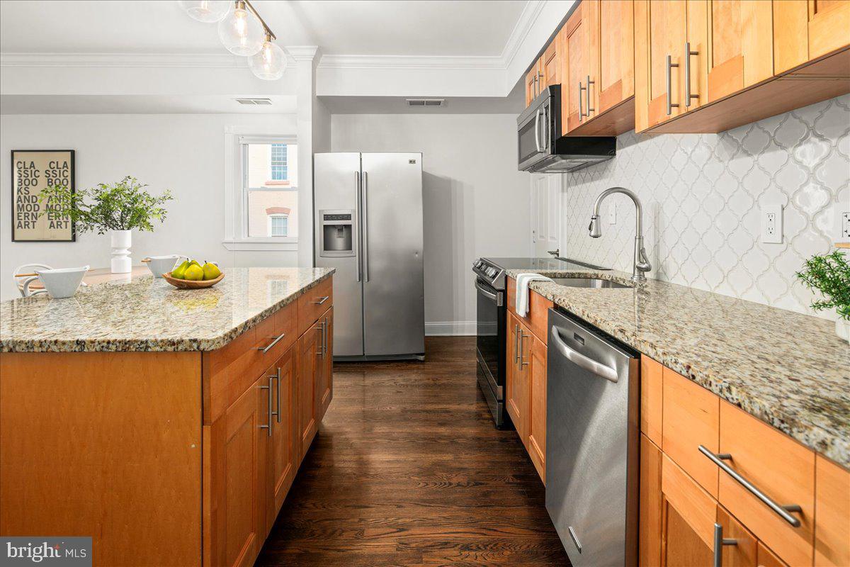 14 O ST NW #14-B, WASHINGTON, District Of Columbia 20001, 2 Bedrooms Bedrooms, ,2 BathroomsBathrooms,Residential,For sale,14 O ST NW #14-B,DCDC2243382 MLS # DCDC2243382