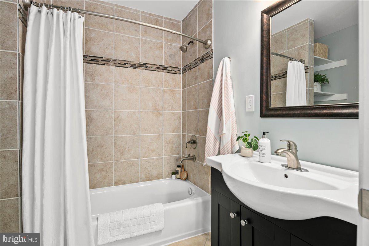 14 O ST NW #14-B, WASHINGTON, District Of Columbia 20001, 2 Bedrooms Bedrooms, ,2 BathroomsBathrooms,Residential,For sale,14 O ST NW #14-B,DCDC2243382 MLS # DCDC2243382