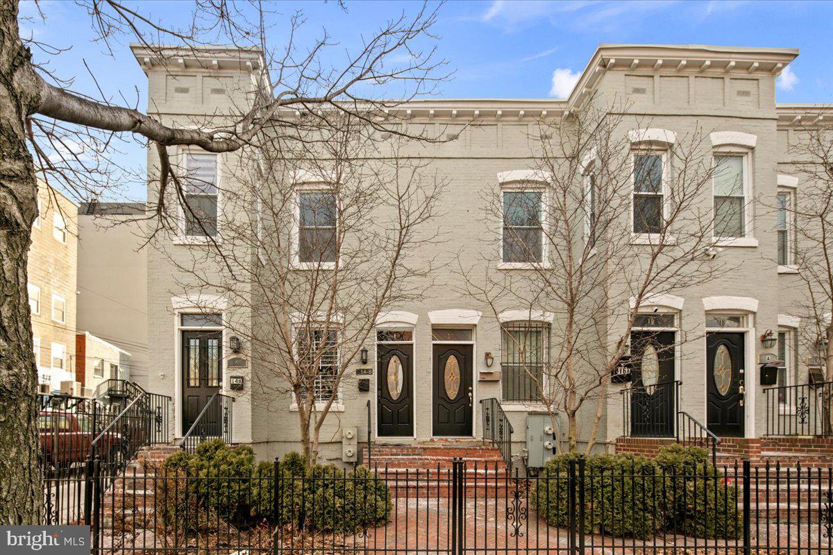 14 O ST NW #14-B, WASHINGTON, District Of Columbia 20001, 2 Bedrooms Bedrooms, ,2 BathroomsBathrooms,Residential,For sale,14 O ST NW #14-B,DCDC2243382 MLS # DCDC2243382