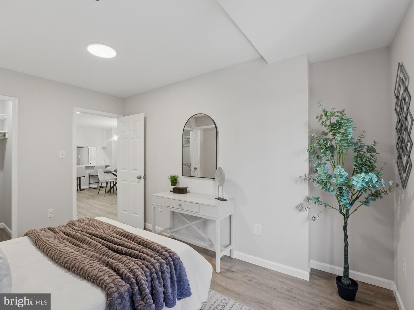 1029 N STUART ST #302, ARLINGTON, Virginia 22201, 1 Bedroom Bedrooms, ,1 BathroomBathrooms,Residential,For sale,1029 N STUART ST #302,VAAR2068198 MLS # VAAR2068198