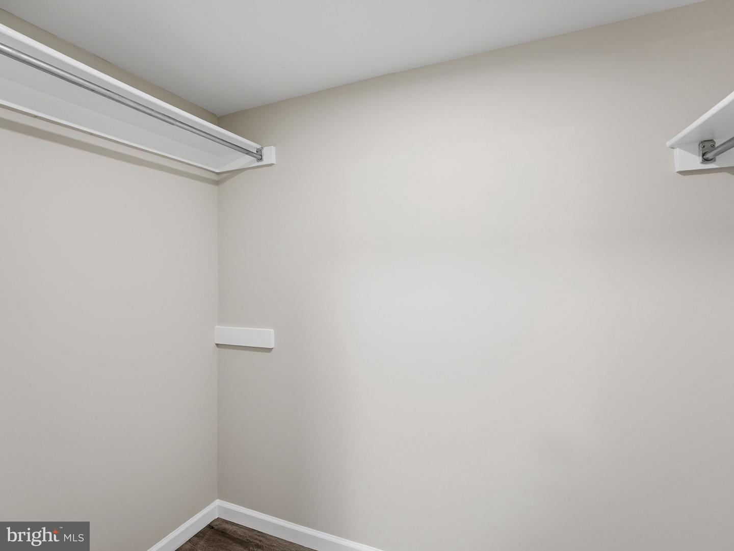 1029 N STUART ST #302, ARLINGTON, Virginia 22201, 1 Bedroom Bedrooms, ,1 BathroomBathrooms,Residential,For sale,1029 N STUART ST #302,VAAR2068198 MLS # VAAR2068198