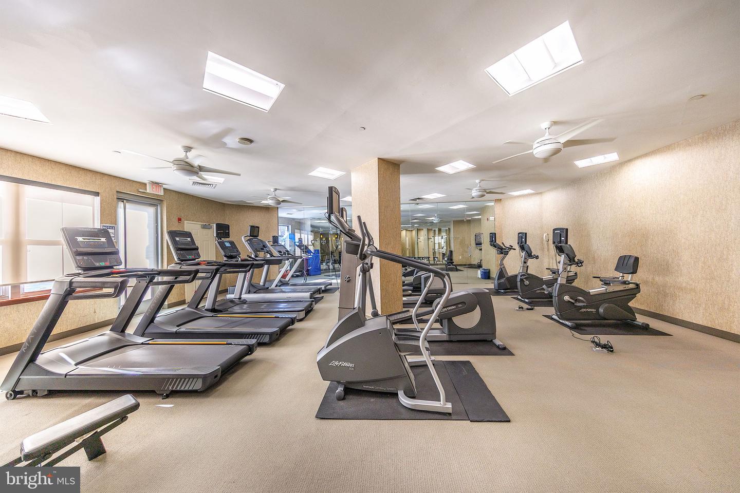 11800 SUNSET HILLS RD #912, RESTON, Virginia 20190, 1 Bedroom Bedrooms, ,1 BathroomBathrooms,Residential,For sale,11800 SUNSET HILLS RD #912,VAFX2287694 MLS # VAFX2287694