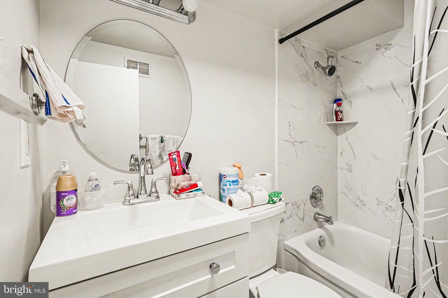 7112 DALHOUSE ST, SPRINGFIELD, Virginia 22151, 4 Bedrooms Bedrooms, ,3 BathroomsBathrooms,Residential,For sale,7112 DALHOUSE ST,VAFX2287716 MLS # VAFX2287716