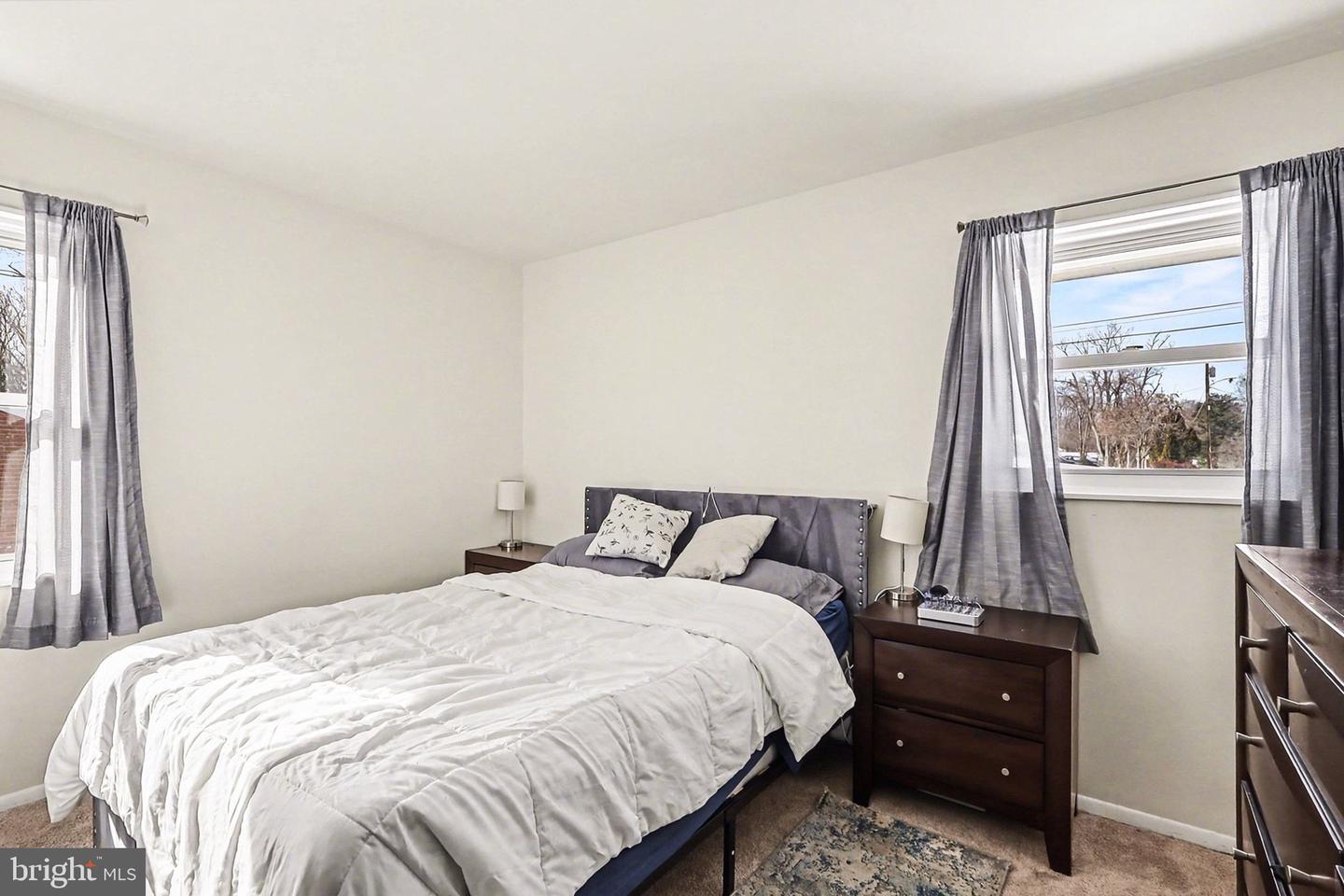 7112 DALHOUSE ST, SPRINGFIELD, Virginia 22151, 4 Bedrooms Bedrooms, ,3 BathroomsBathrooms,Residential,For sale,7112 DALHOUSE ST,VAFX2287716 MLS # VAFX2287716