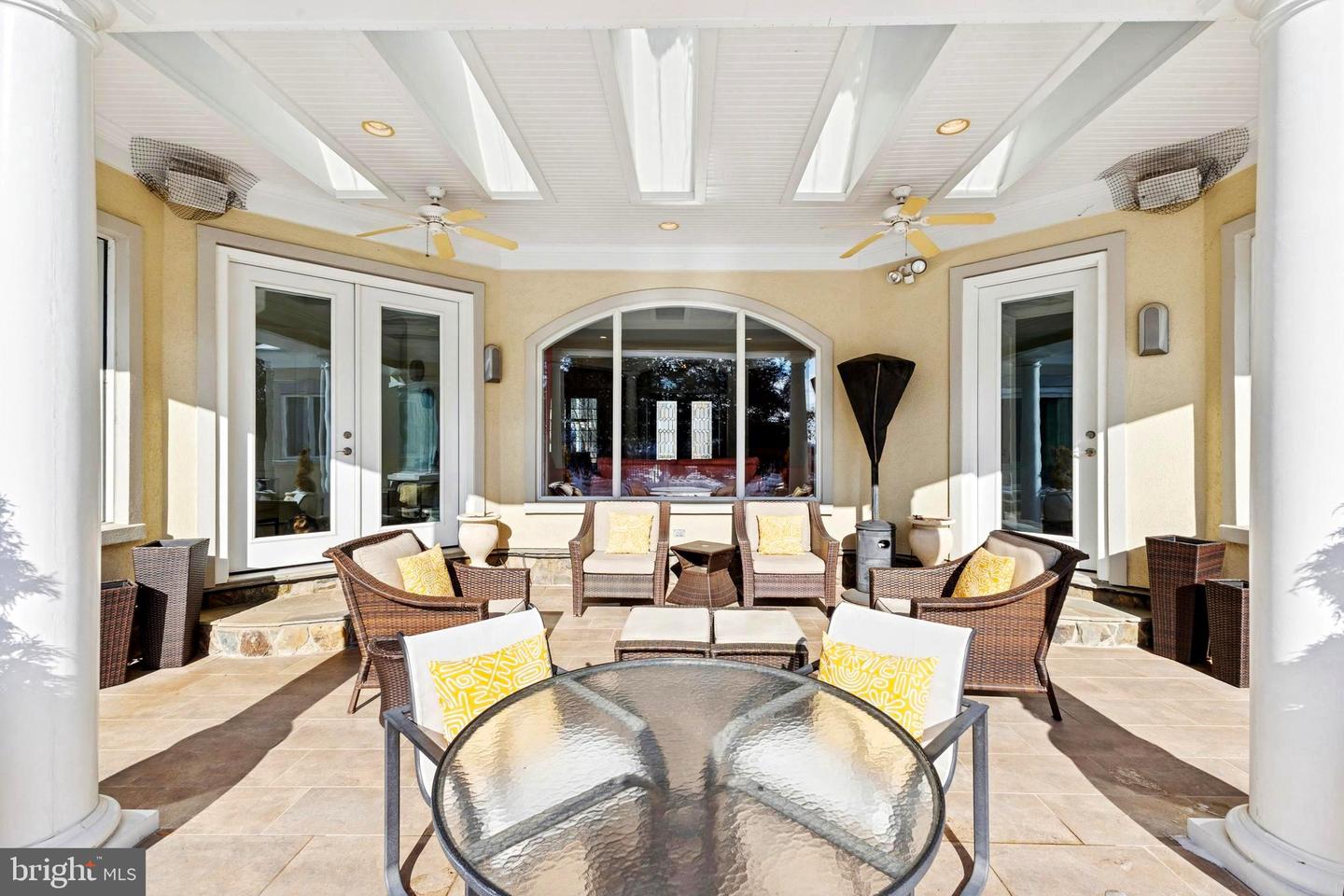 8268 ROXBOROUGH LOOP, GAINESVILLE, Virginia 20155, 3 Bedrooms Bedrooms, ,3 BathroomsBathrooms,Residential,For sale,8268 ROXBOROUGH LOOP,VAPW2111366 MLS # VAPW2111366