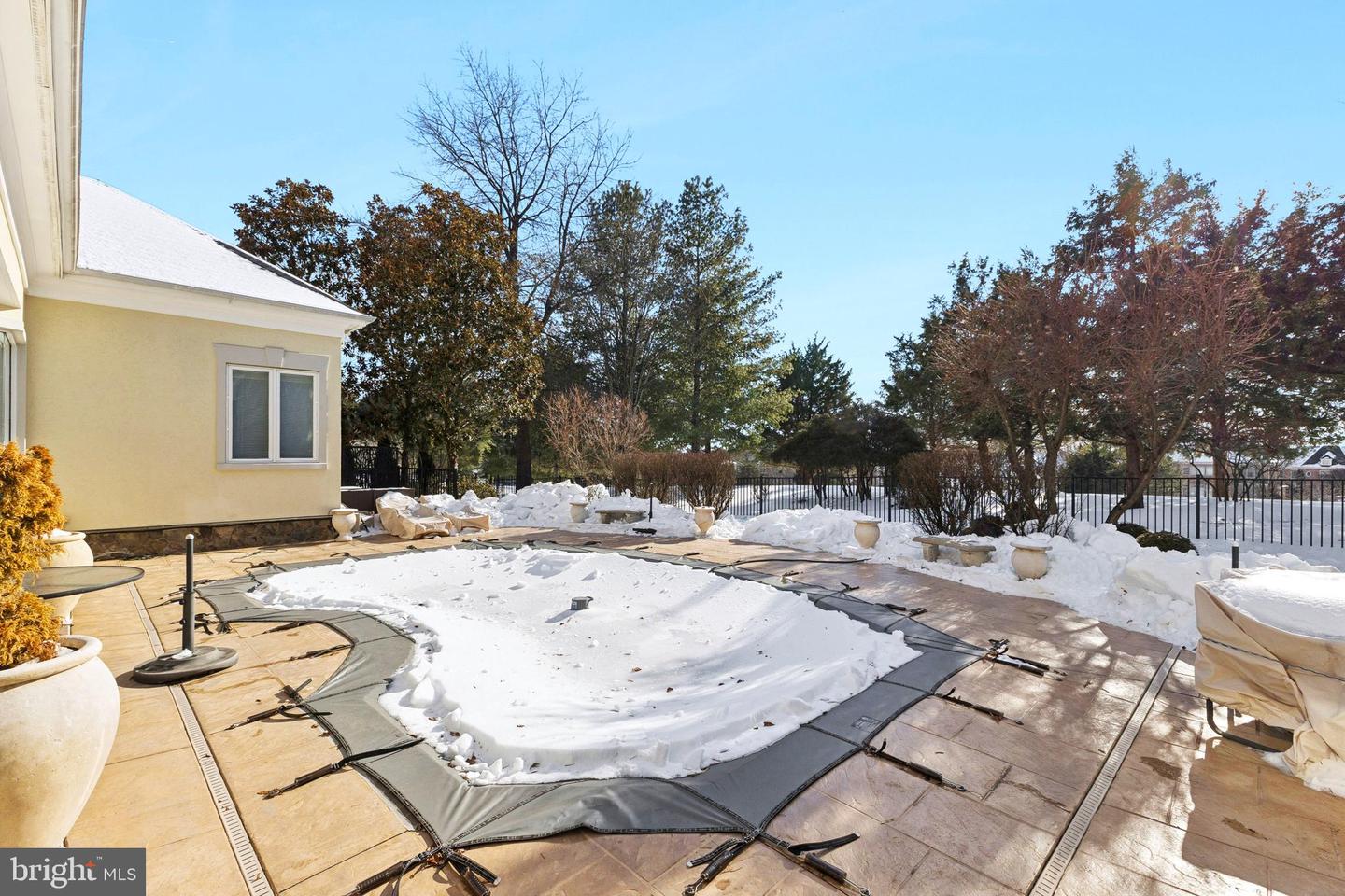 8268 ROXBOROUGH LOOP, GAINESVILLE, Virginia 20155, 3 Bedrooms Bedrooms, ,3 BathroomsBathrooms,Residential,For sale,8268 ROXBOROUGH LOOP,VAPW2111366 MLS # VAPW2111366