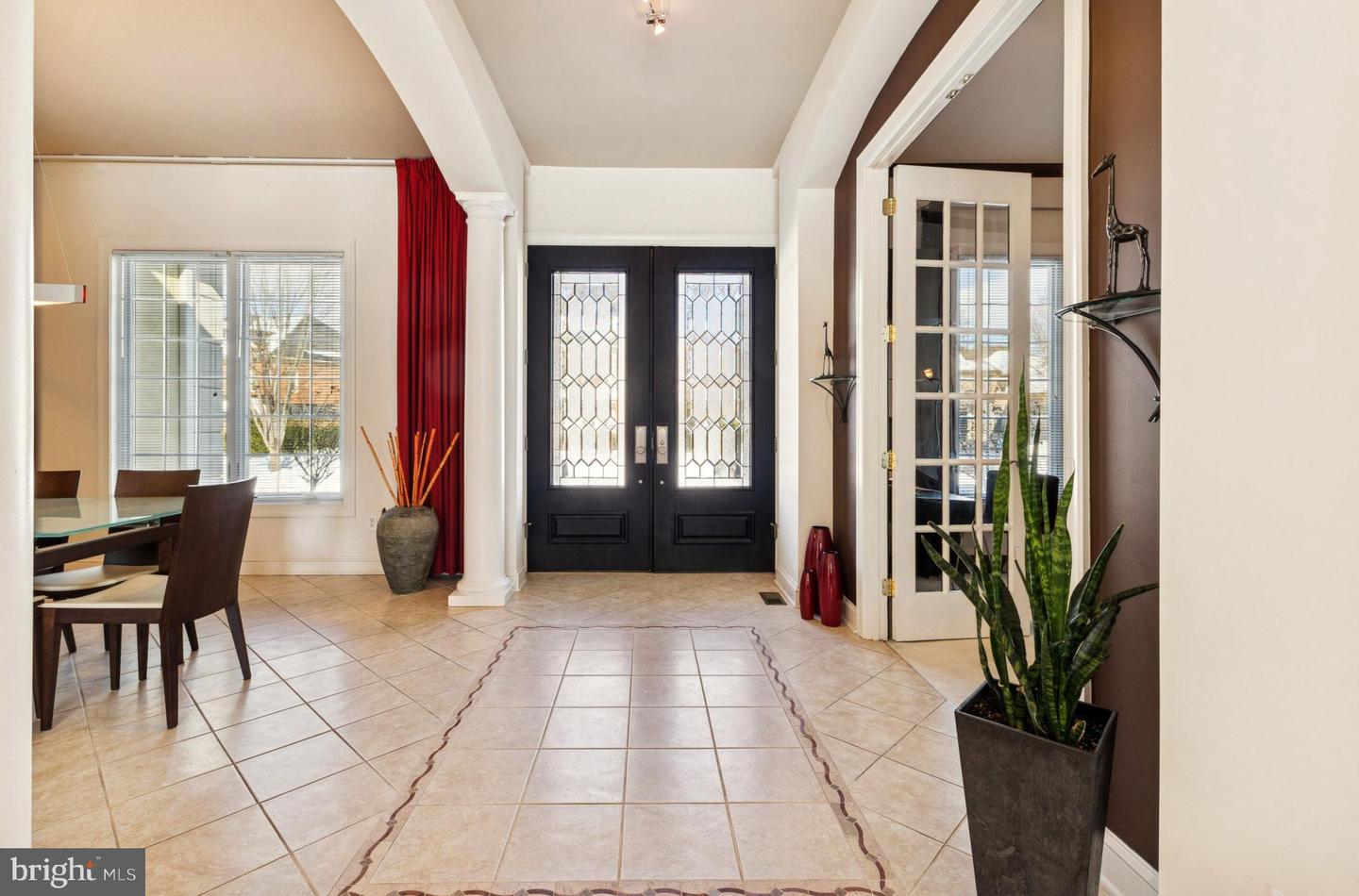 8268 ROXBOROUGH LOOP, GAINESVILLE, Virginia 20155, 3 Bedrooms Bedrooms, ,3 BathroomsBathrooms,Residential,For sale,8268 ROXBOROUGH LOOP,VAPW2111366 MLS # VAPW2111366