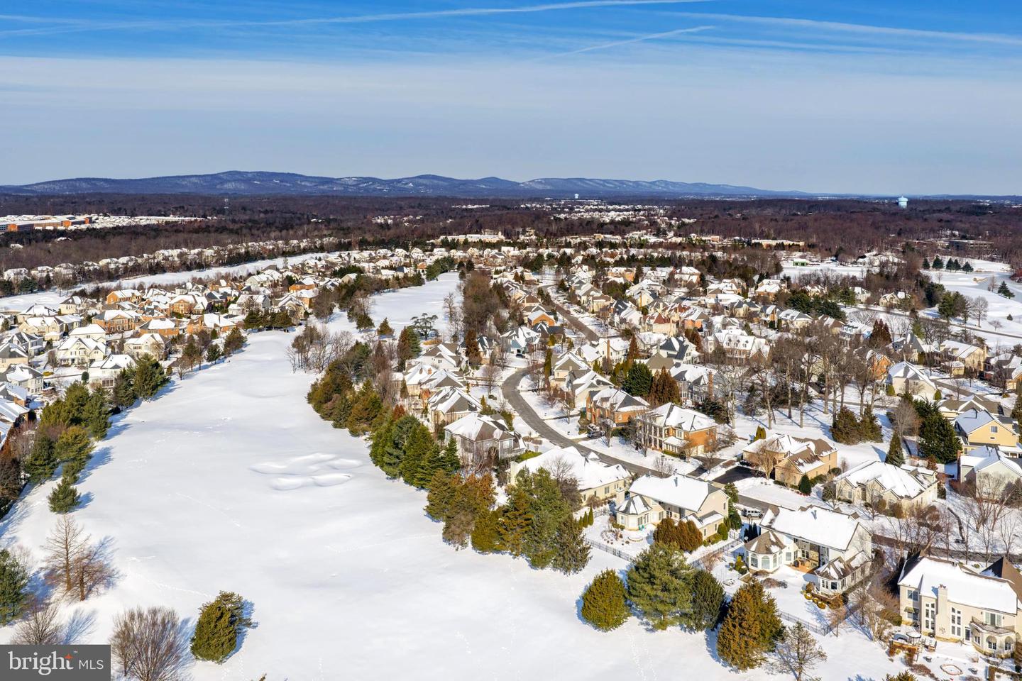 8268 ROXBOROUGH LOOP, GAINESVILLE, Virginia 20155, 3 Bedrooms Bedrooms, ,3 BathroomsBathrooms,Residential,For sale,8268 ROXBOROUGH LOOP,VAPW2111366 MLS # VAPW2111366