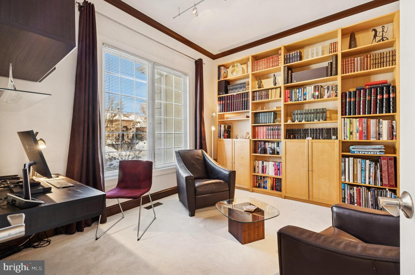 8268 ROXBOROUGH LOOP, GAINESVILLE, Virginia 20155, 3 Bedrooms Bedrooms, ,3 BathroomsBathrooms,Residential,For sale,8268 ROXBOROUGH LOOP,VAPW2111366 MLS # VAPW2111366