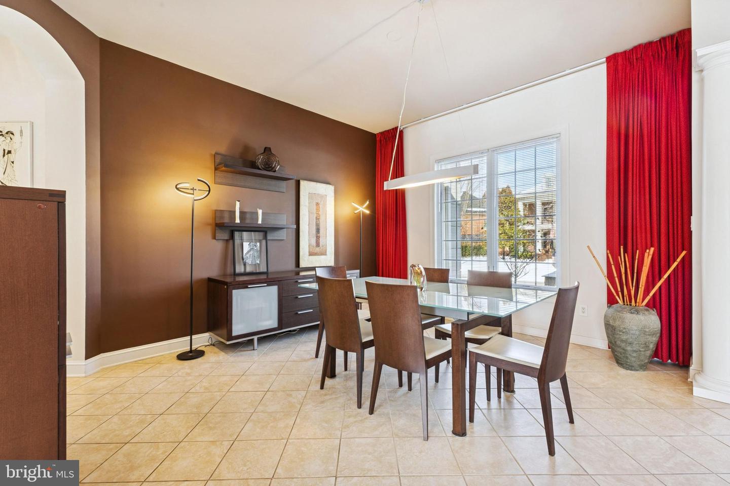 8268 ROXBOROUGH LOOP, GAINESVILLE, Virginia 20155, 3 Bedrooms Bedrooms, ,3 BathroomsBathrooms,Residential,For sale,8268 ROXBOROUGH LOOP,VAPW2111366 MLS # VAPW2111366