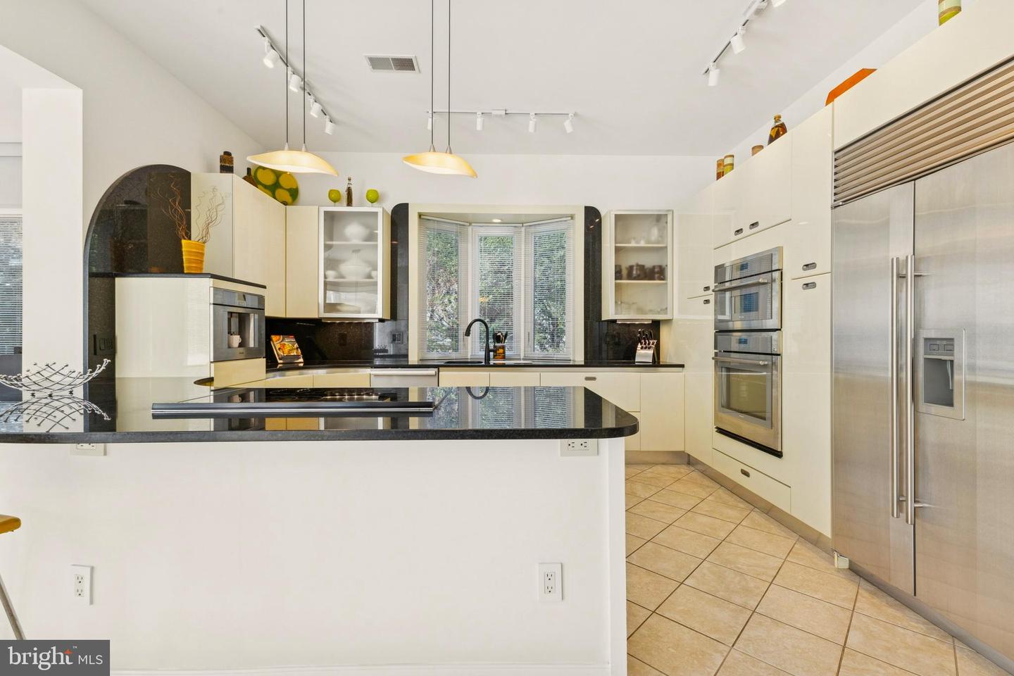 8268 ROXBOROUGH LOOP, GAINESVILLE, Virginia 20155, 3 Bedrooms Bedrooms, ,3 BathroomsBathrooms,Residential,For sale,8268 ROXBOROUGH LOOP,VAPW2111366 MLS # VAPW2111366