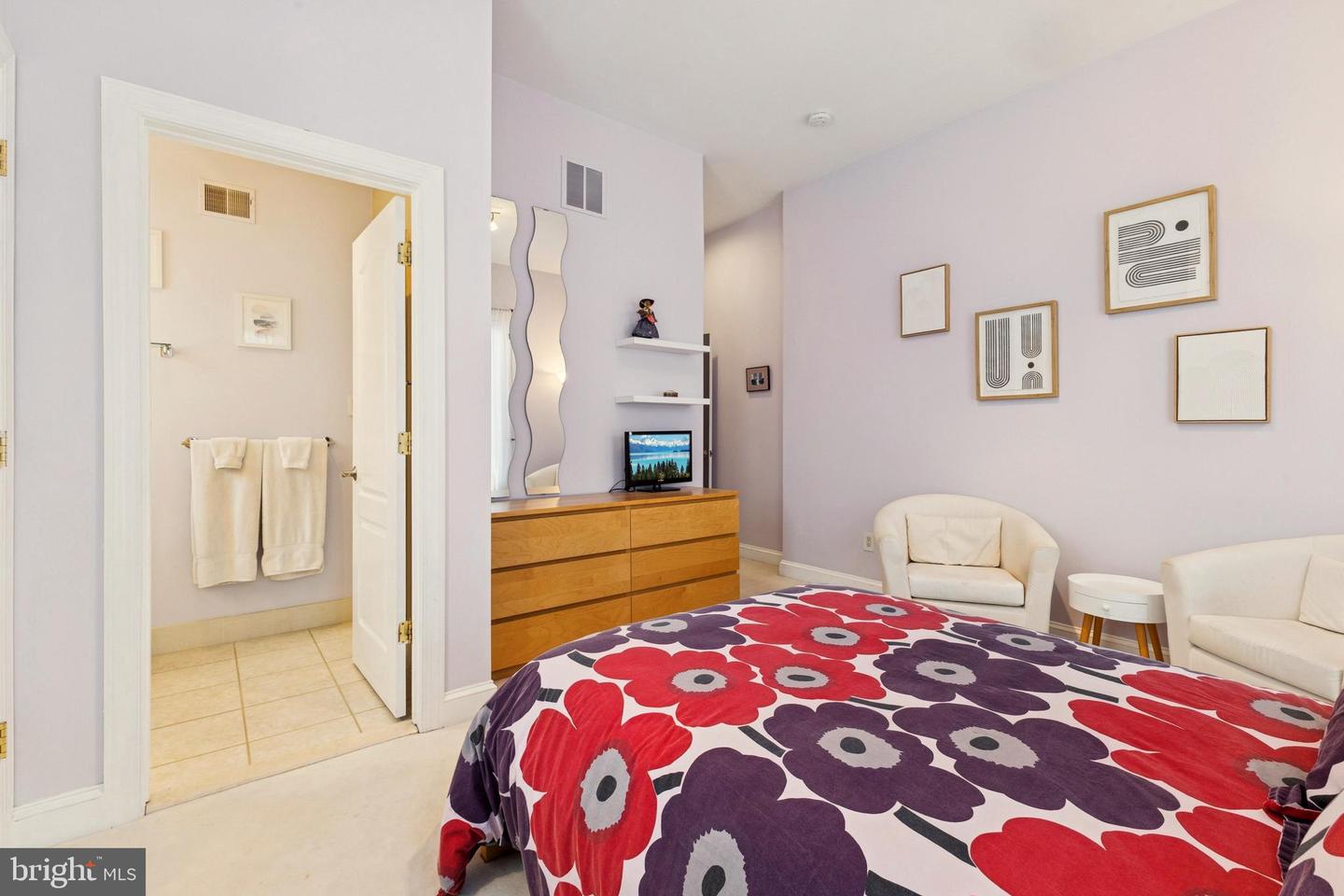 8268 ROXBOROUGH LOOP, GAINESVILLE, Virginia 20155, 3 Bedrooms Bedrooms, ,3 BathroomsBathrooms,Residential,For sale,8268 ROXBOROUGH LOOP,VAPW2111366 MLS # VAPW2111366