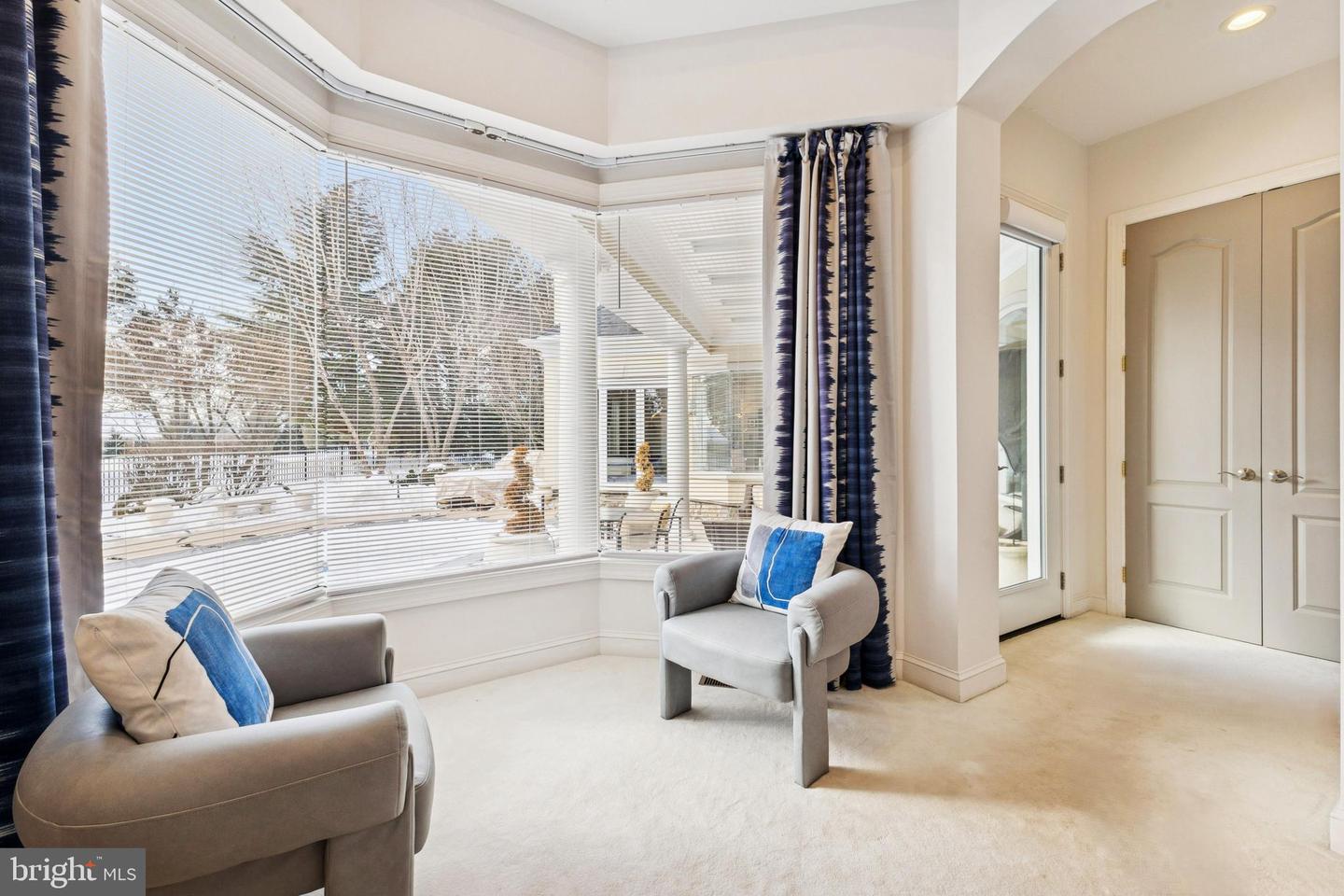 8268 ROXBOROUGH LOOP, GAINESVILLE, Virginia 20155, 3 Bedrooms Bedrooms, ,3 BathroomsBathrooms,Residential,For sale,8268 ROXBOROUGH LOOP,VAPW2111366 MLS # VAPW2111366