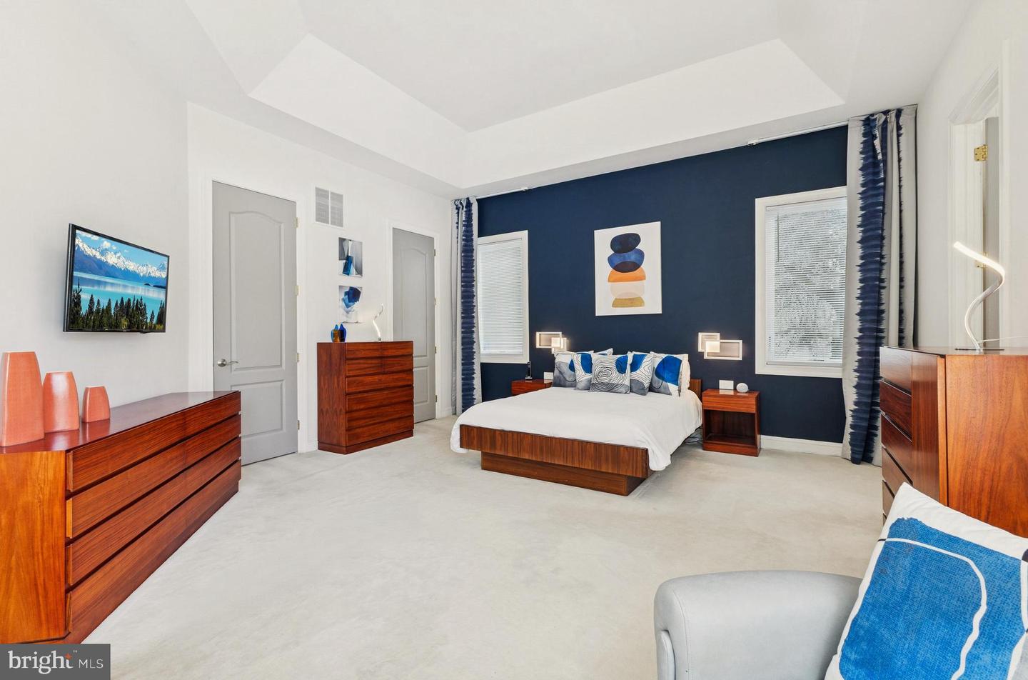 8268 ROXBOROUGH LOOP, GAINESVILLE, Virginia 20155, 3 Bedrooms Bedrooms, ,3 BathroomsBathrooms,Residential,For sale,8268 ROXBOROUGH LOOP,VAPW2111366 MLS # VAPW2111366