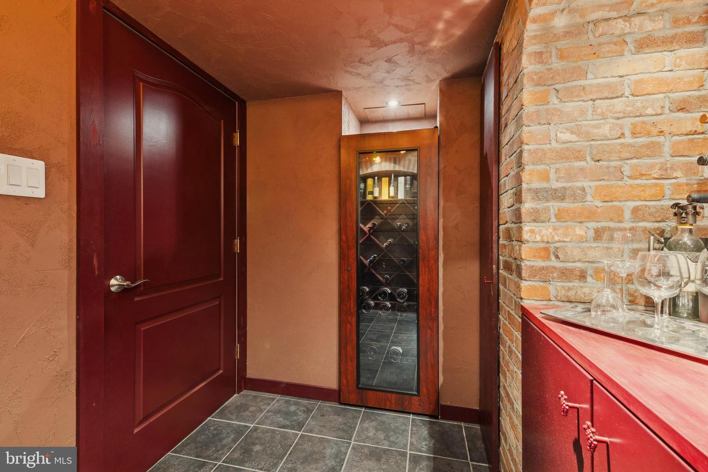 8268 ROXBOROUGH LOOP, GAINESVILLE, Virginia 20155, 3 Bedrooms Bedrooms, ,3 BathroomsBathrooms,Residential,For sale,8268 ROXBOROUGH LOOP,VAPW2111366 MLS # VAPW2111366