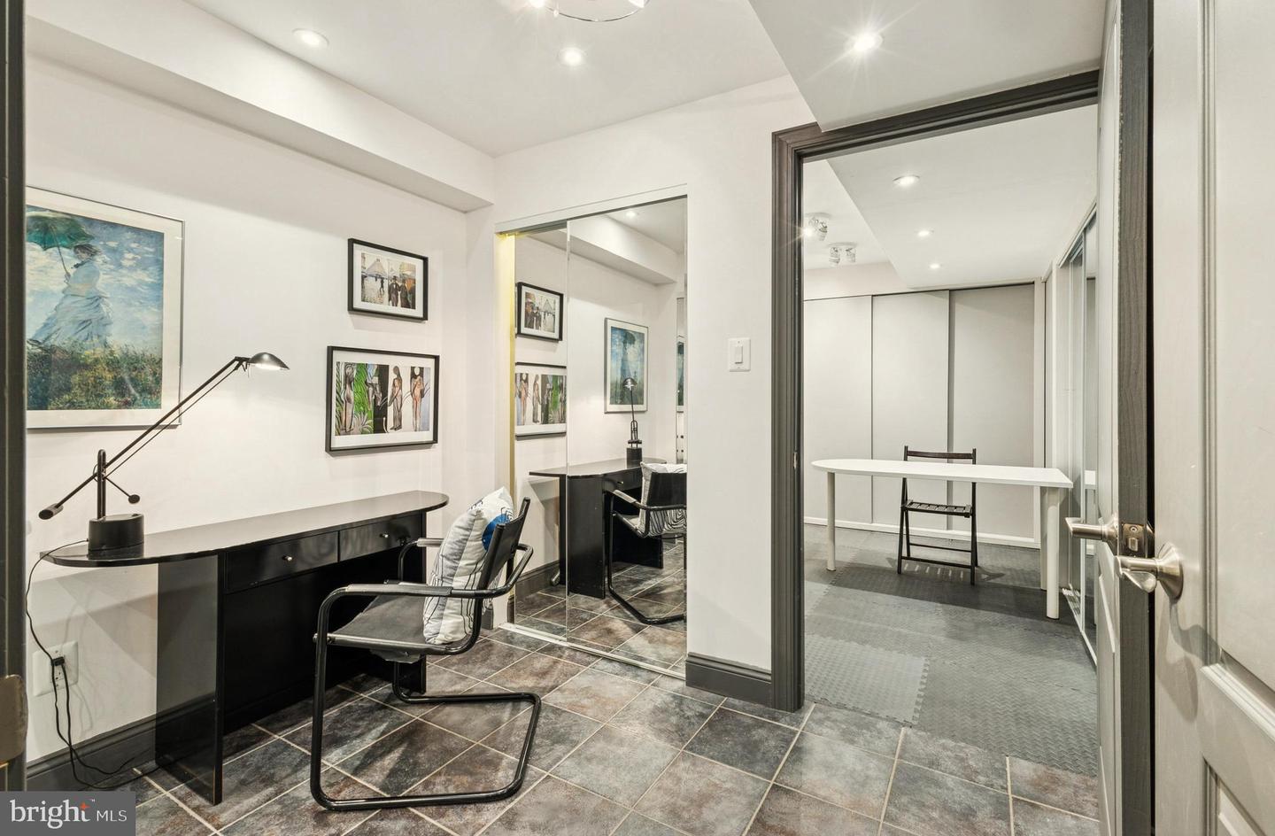 8268 ROXBOROUGH LOOP, GAINESVILLE, Virginia 20155, 3 Bedrooms Bedrooms, ,3 BathroomsBathrooms,Residential,For sale,8268 ROXBOROUGH LOOP,VAPW2111366 MLS # VAPW2111366