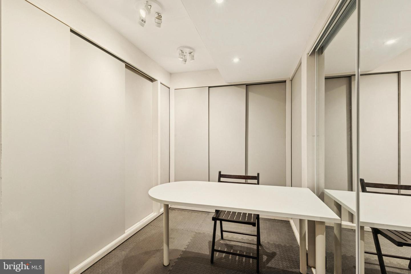 8268 ROXBOROUGH LOOP, GAINESVILLE, Virginia 20155, 3 Bedrooms Bedrooms, ,3 BathroomsBathrooms,Residential,For sale,8268 ROXBOROUGH LOOP,VAPW2111366 MLS # VAPW2111366