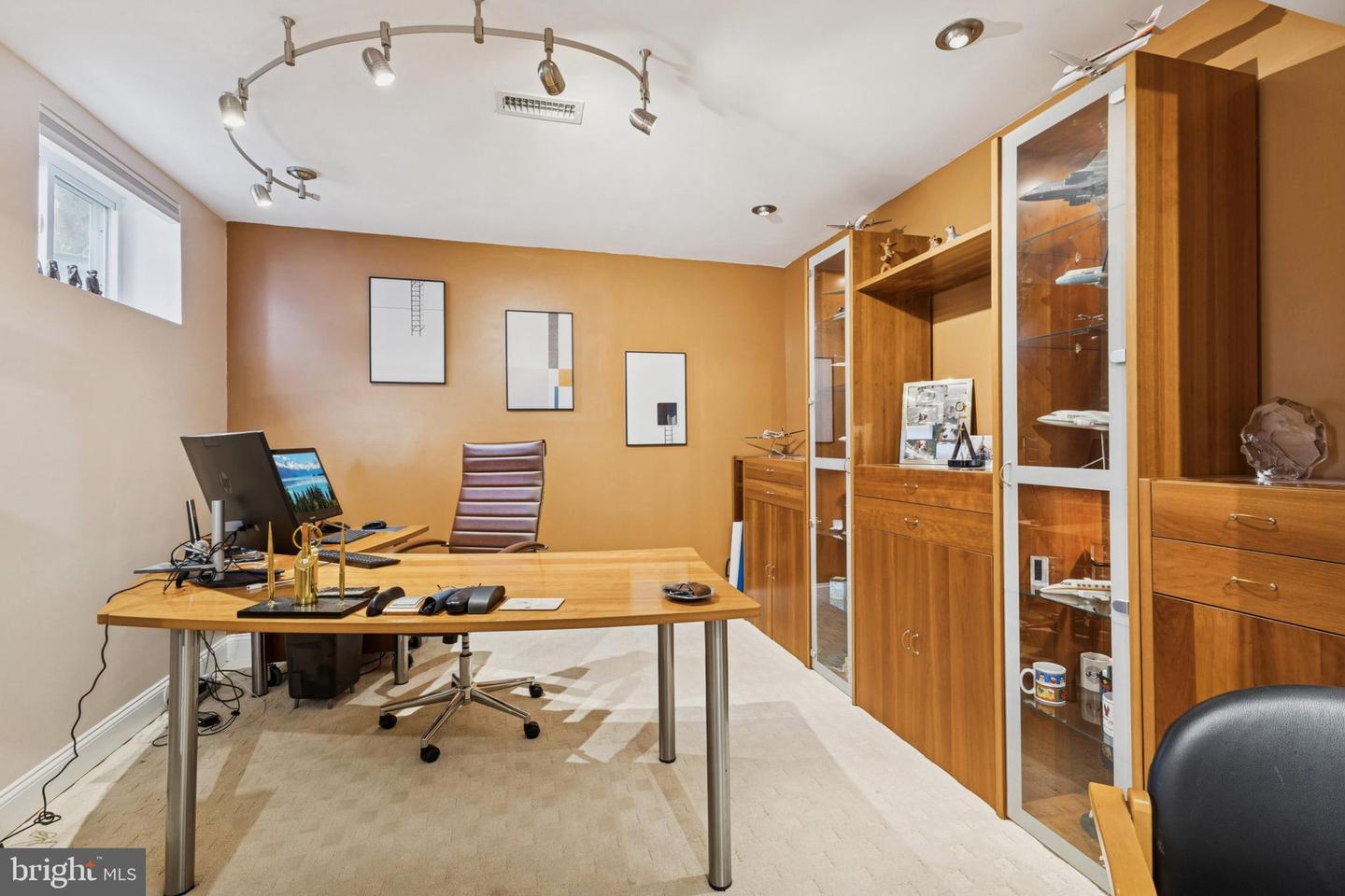 8268 ROXBOROUGH LOOP, GAINESVILLE, Virginia 20155, 3 Bedrooms Bedrooms, ,3 BathroomsBathrooms,Residential,For sale,8268 ROXBOROUGH LOOP,VAPW2111366 MLS # VAPW2111366