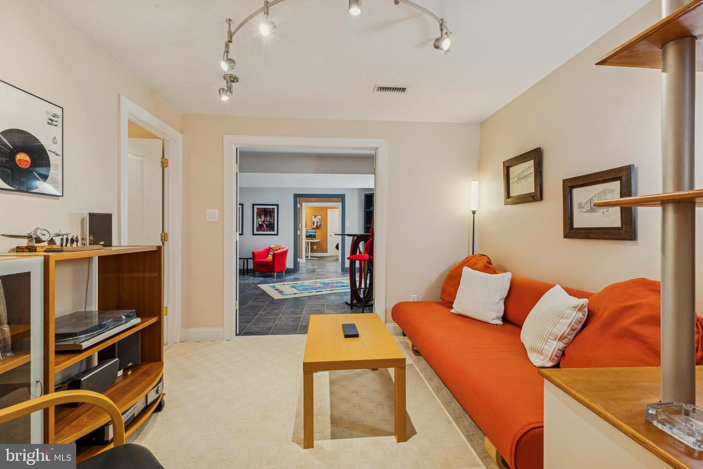 8268 ROXBOROUGH LOOP, GAINESVILLE, Virginia 20155, 3 Bedrooms Bedrooms, ,3 BathroomsBathrooms,Residential,For sale,8268 ROXBOROUGH LOOP,VAPW2111366 MLS # VAPW2111366