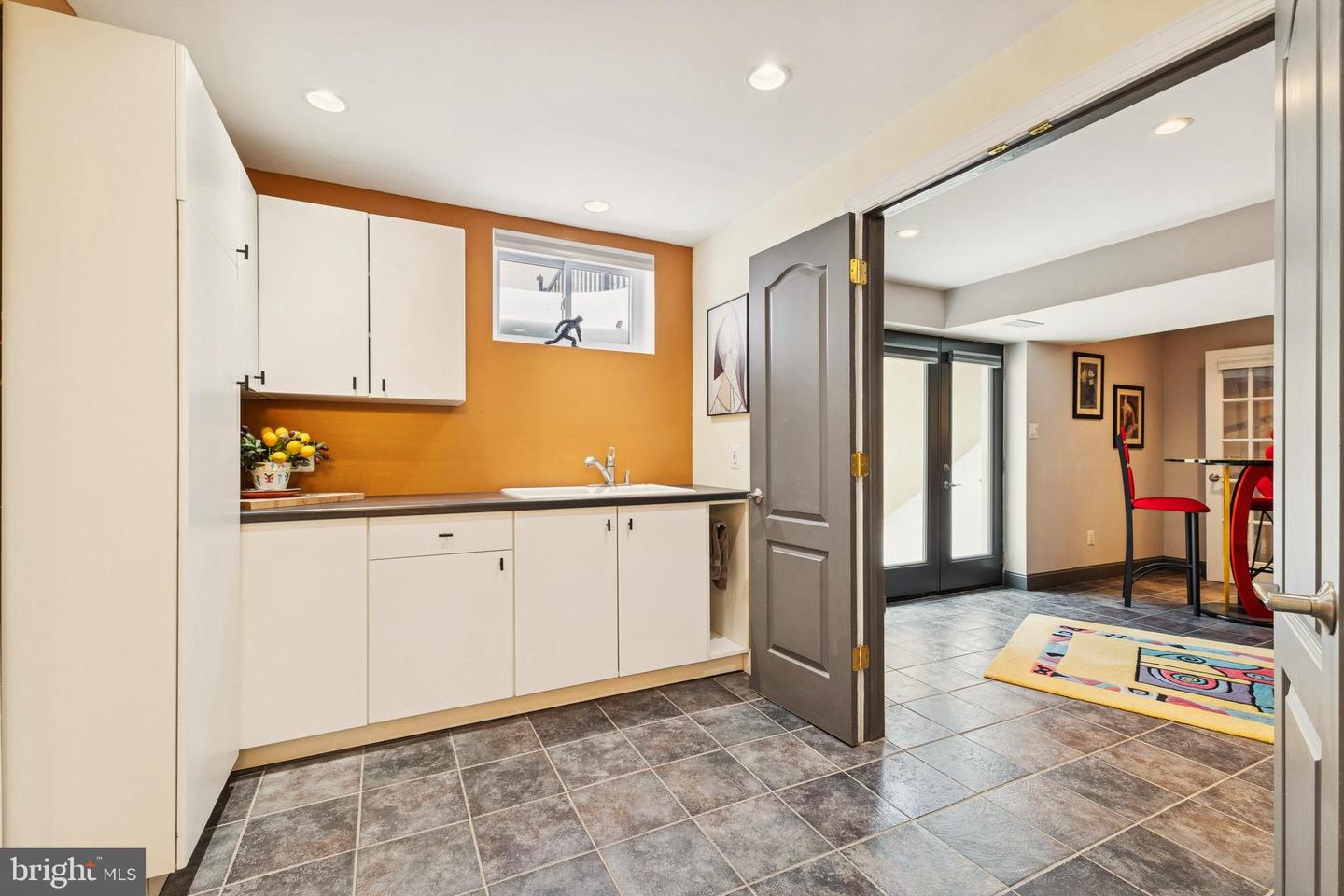 8268 ROXBOROUGH LOOP, GAINESVILLE, Virginia 20155, 3 Bedrooms Bedrooms, ,3 BathroomsBathrooms,Residential,For sale,8268 ROXBOROUGH LOOP,VAPW2111366 MLS # VAPW2111366