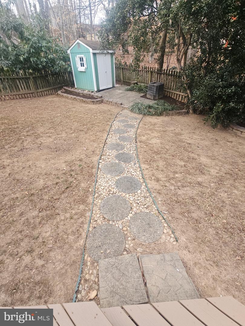 9102 RED LION TAVERN CT, SPRINGFIELD, Virginia 22153, 4 Bedrooms Bedrooms, ,2 BathroomsBathrooms,Residential,For sale,9102 RED LION TAVERN CT,VAFX2287774 MLS # VAFX2287774