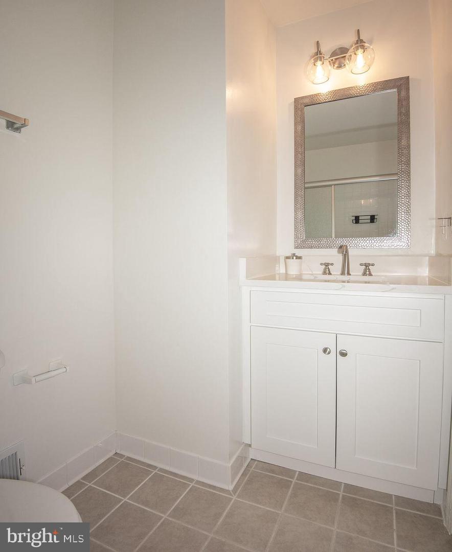 9102 RED LION TAVERN CT, SPRINGFIELD, Virginia 22153, 4 Bedrooms Bedrooms, ,2 BathroomsBathrooms,Residential,For sale,9102 RED LION TAVERN CT,VAFX2287774 MLS # VAFX2287774