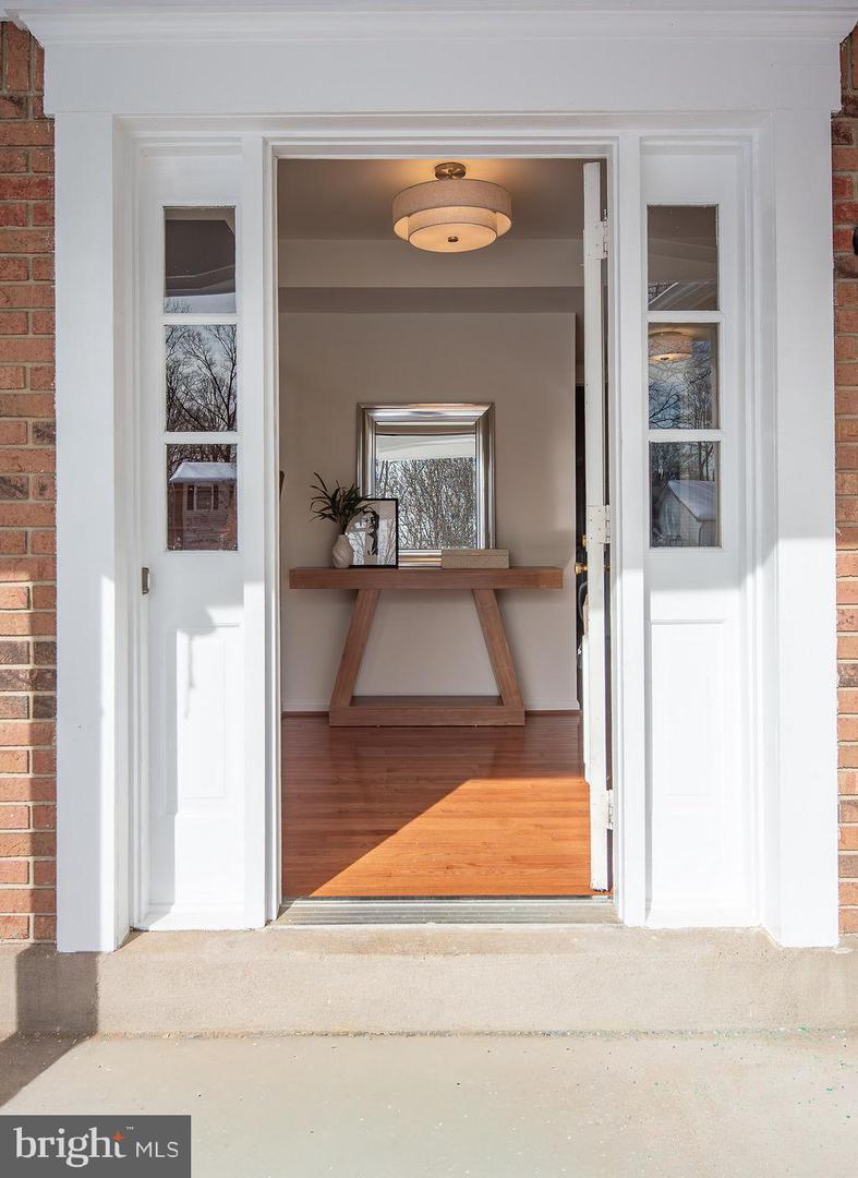 9102 RED LION TAVERN CT, SPRINGFIELD, Virginia 22153, 4 Bedrooms Bedrooms, ,2 BathroomsBathrooms,Residential,For sale,9102 RED LION TAVERN CT,VAFX2287774 MLS # VAFX2287774