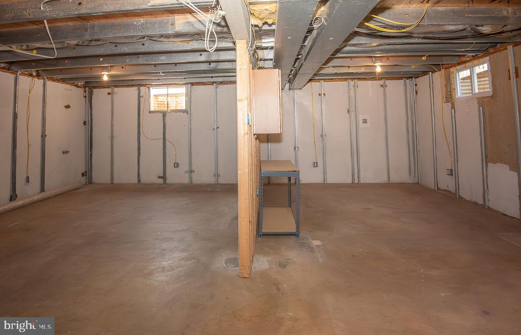 9102 RED LION TAVERN CT, SPRINGFIELD, Virginia 22153, 4 Bedrooms Bedrooms, ,2 BathroomsBathrooms,Residential,For sale,9102 RED LION TAVERN CT,VAFX2287774 MLS # VAFX2287774