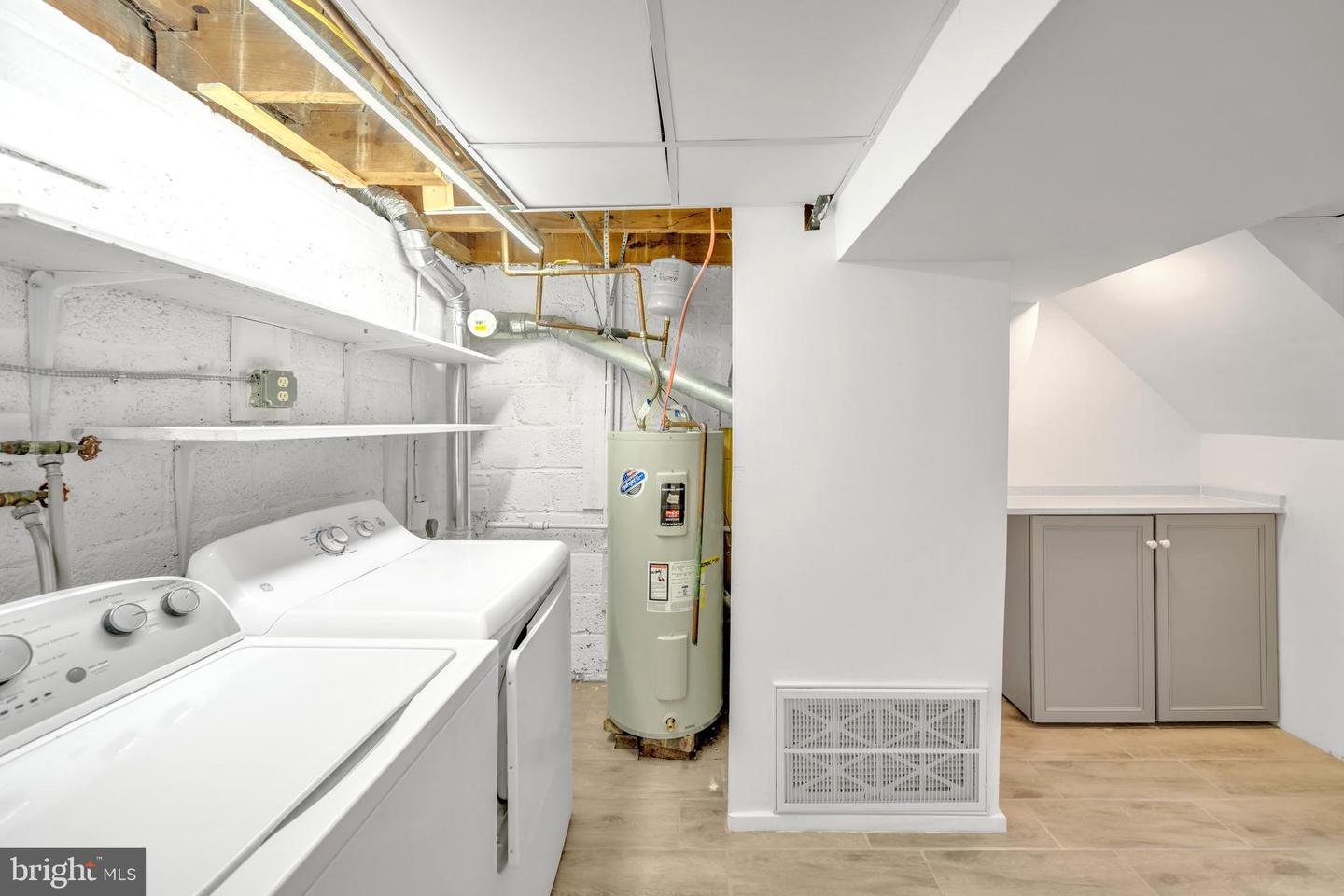 647 EMERSON ST NE, WASHINGTON, District Of Columbia 20017, 3 Bedrooms Bedrooms, ,2 BathroomsBathrooms,Residential,For sale,647 EMERSON ST NE,DCDC2243552 MLS # DCDC2243552