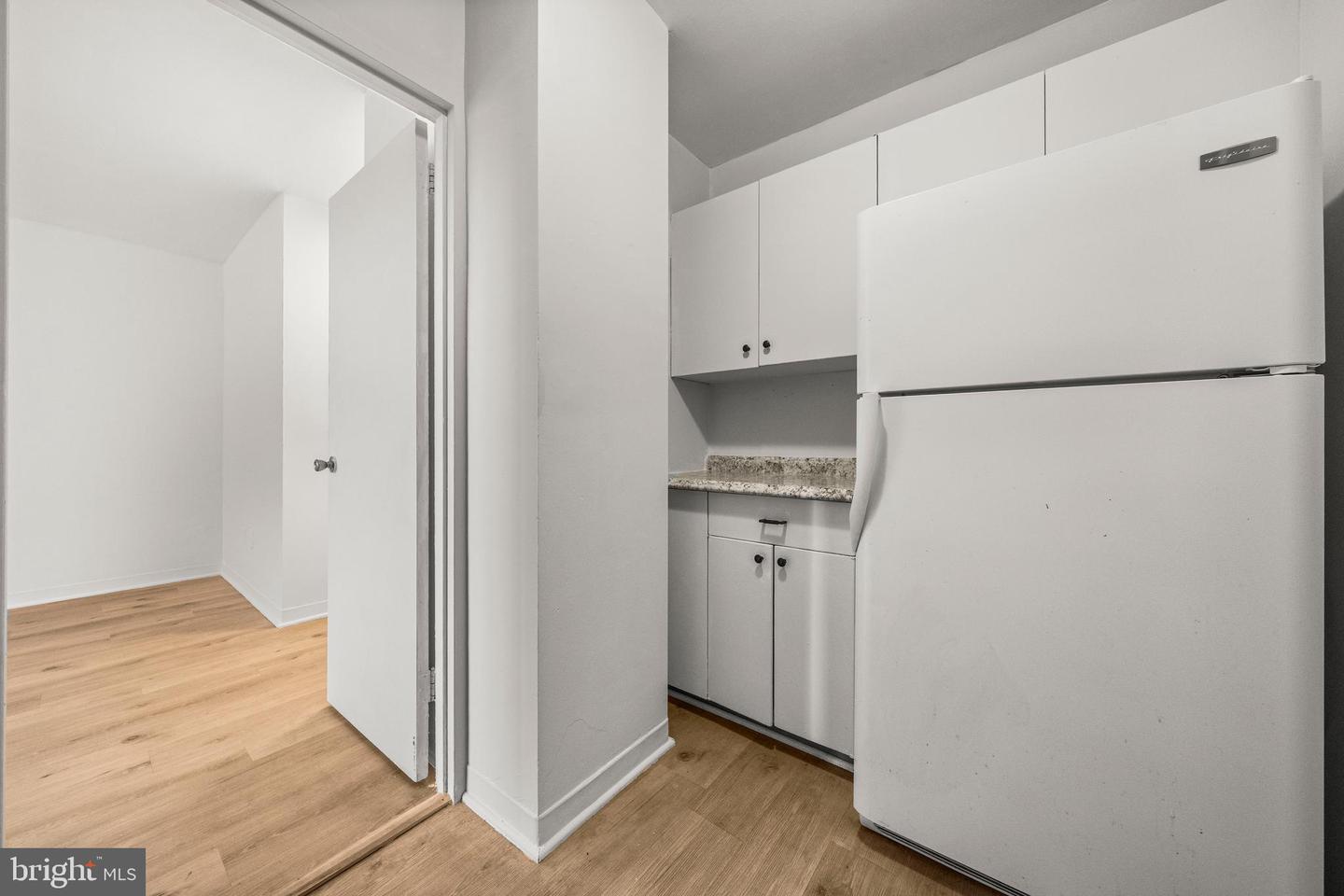 1121 ARLINGTON BLVD #405, ARLINGTON, Virginia 22209, 1 Bedroom Bedrooms, ,1 BathroomBathrooms,Residential,For sale,1121 ARLINGTON BLVD #405,VAAR2068220 MLS # VAAR2068220