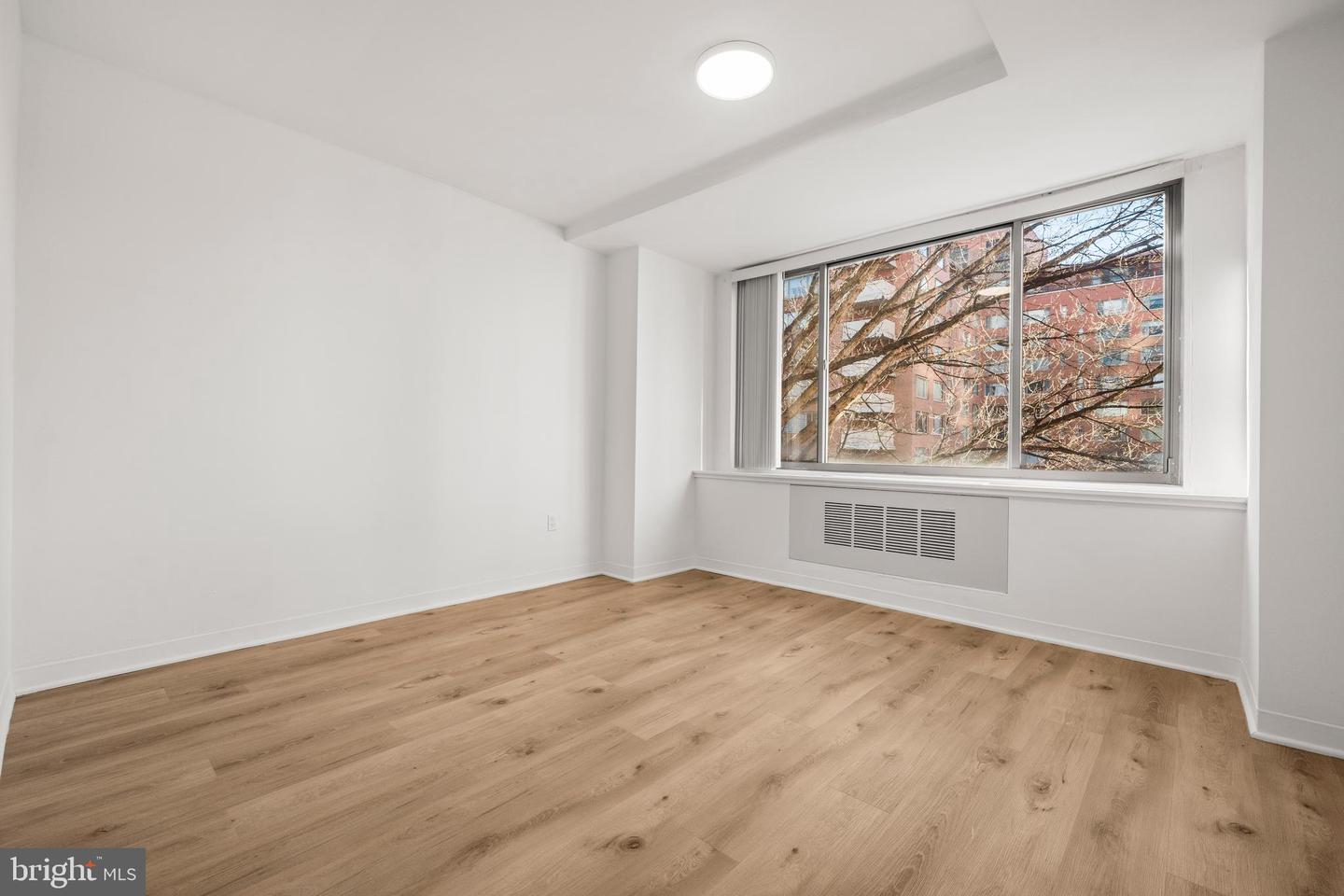 1121 ARLINGTON BLVD #405, ARLINGTON, Virginia 22209, 1 Bedroom Bedrooms, ,1 BathroomBathrooms,Residential,For sale,1121 ARLINGTON BLVD #405,VAAR2068220 MLS # VAAR2068220