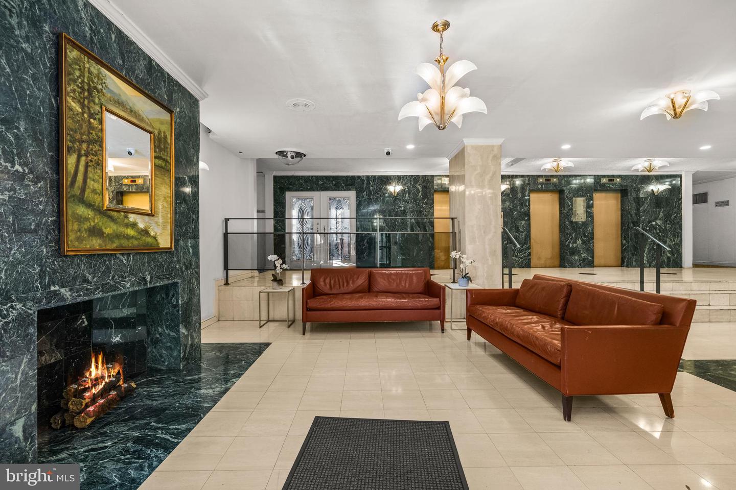 1121 ARLINGTON BLVD #405, ARLINGTON, Virginia 22209, 1 Bedroom Bedrooms, ,1 BathroomBathrooms,Residential,For sale,1121 ARLINGTON BLVD #405,VAAR2068220 MLS # VAAR2068220