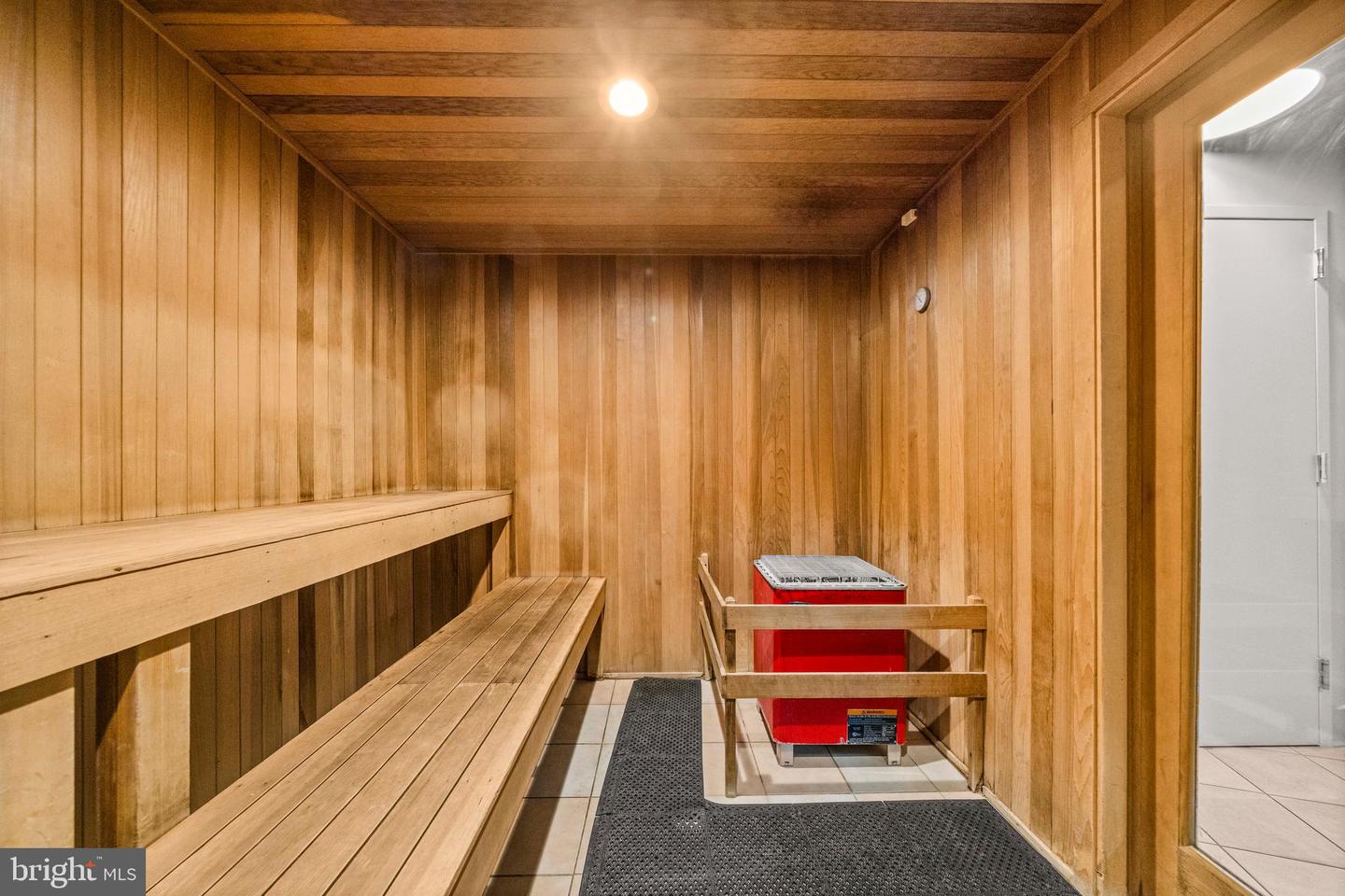 1121 ARLINGTON BLVD #405, ARLINGTON, Virginia 22209, 1 Bedroom Bedrooms, ,1 BathroomBathrooms,Residential,For sale,1121 ARLINGTON BLVD #405,VAAR2068220 MLS # VAAR2068220