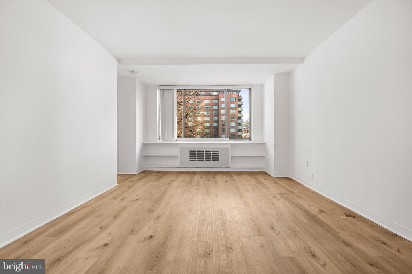 1121 ARLINGTON BLVD #405, ARLINGTON, Virginia 22209, 1 Bedroom Bedrooms, ,1 BathroomBathrooms,Residential,For sale,1121 ARLINGTON BLVD #405,VAAR2068220 MLS # VAAR2068220