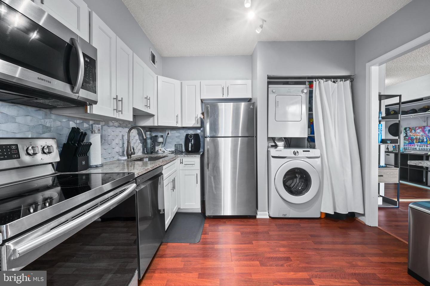 5500 HOLMES RUN PKWY #703, ALEXANDRIA, Virginia 22304, 1 Bedroom Bedrooms, ,1 BathroomBathrooms,Residential,For sale,5500 HOLMES RUN PKWY #703,VAAX2053588 MLS # VAAX2053588