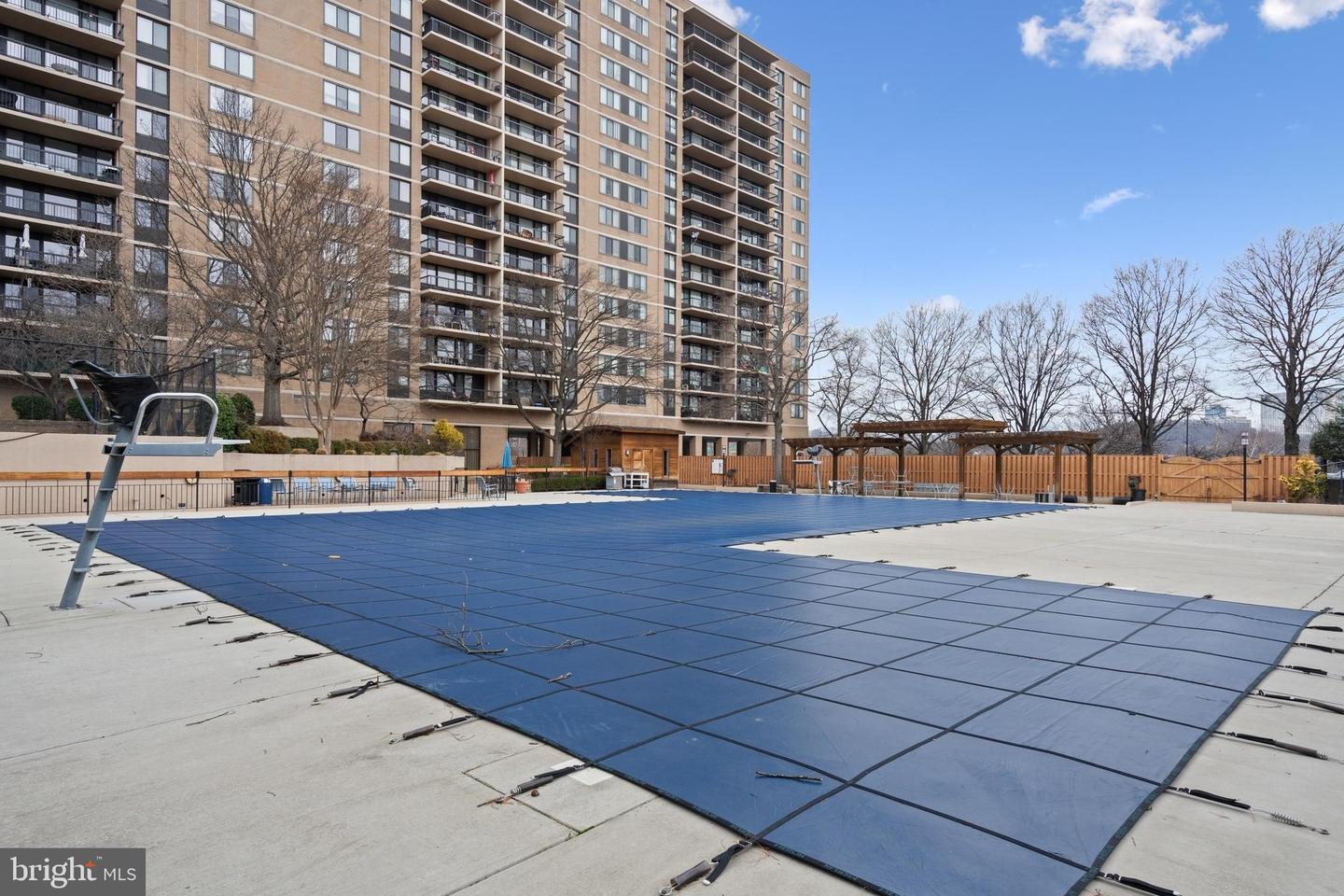 5500 HOLMES RUN PKWY #703, ALEXANDRIA, Virginia 22304, 1 Bedroom Bedrooms, ,1 BathroomBathrooms,Residential,For sale,5500 HOLMES RUN PKWY #703,VAAX2053588 MLS # VAAX2053588