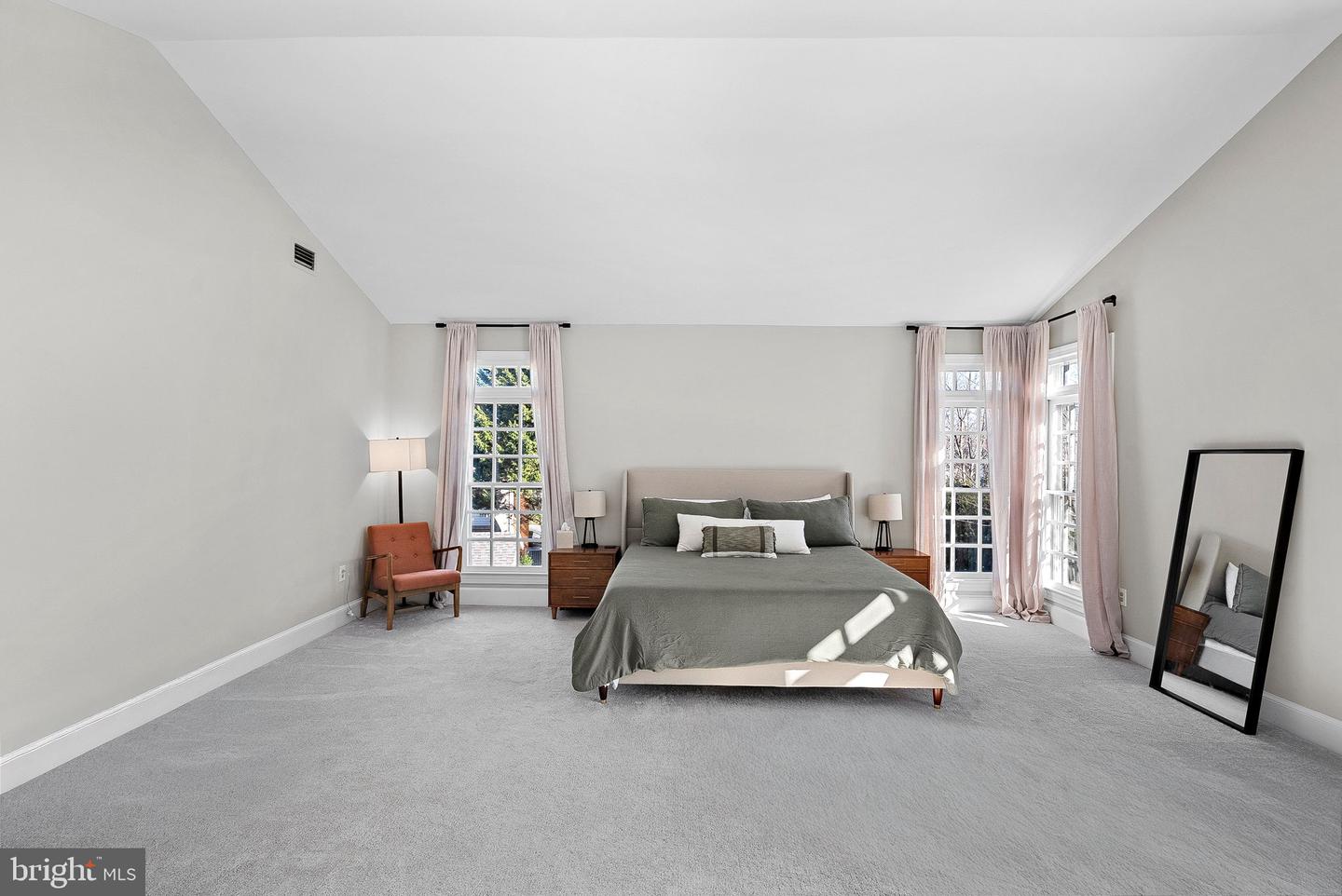 9440 FLOWERDEN LN, MANASSAS, Virginia 20110, 4 Bedrooms Bedrooms, ,3 BathroomsBathrooms,Residential,For sale,9440 FLOWERDEN LN,VAMN2010138 MLS # VAMN2010138