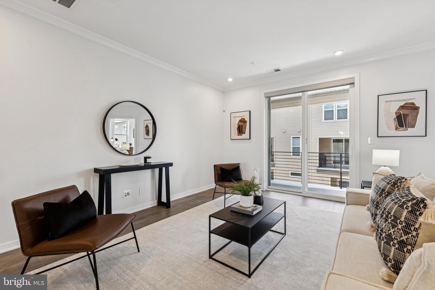 4635 CHARGER PL #805, CHANTILLY, Virginia 20151, 3 Bedrooms Bedrooms, ,2 BathroomsBathrooms,Residential,For sale,4635 CHARGER PL #805,VAFX2287800 MLS # VAFX2287800