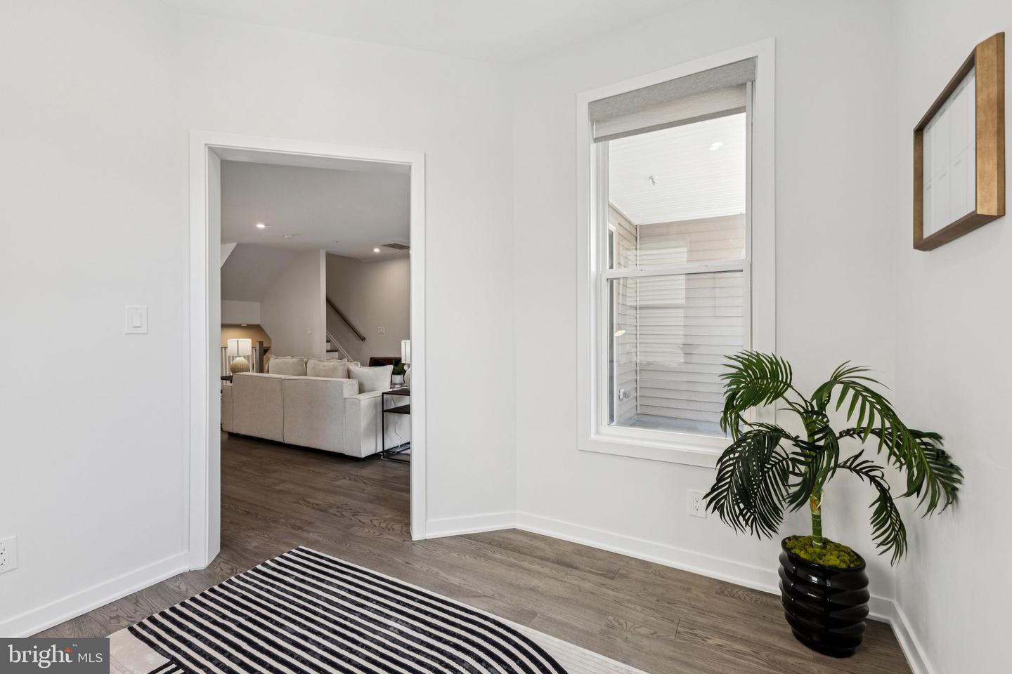 4635 CHARGER PL #805, CHANTILLY, Virginia 20151, 3 Bedrooms Bedrooms, ,2 BathroomsBathrooms,Residential,For sale,4635 CHARGER PL #805,VAFX2287800 MLS # VAFX2287800